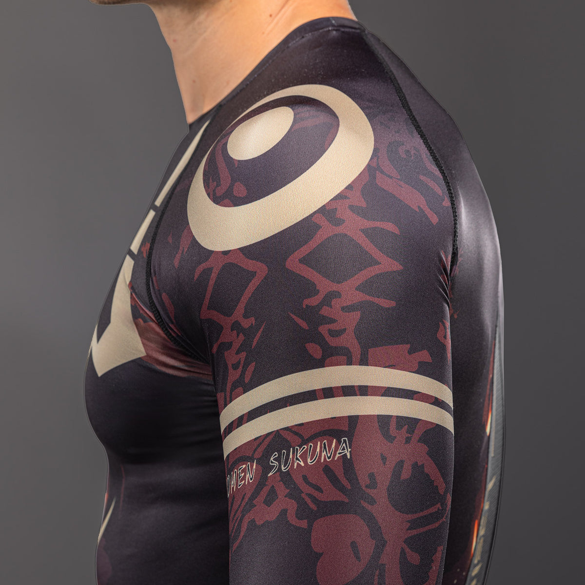 Jujutsu Kaisen x Venum Sukuna Langarm Rashguard – Schwarz/Beige