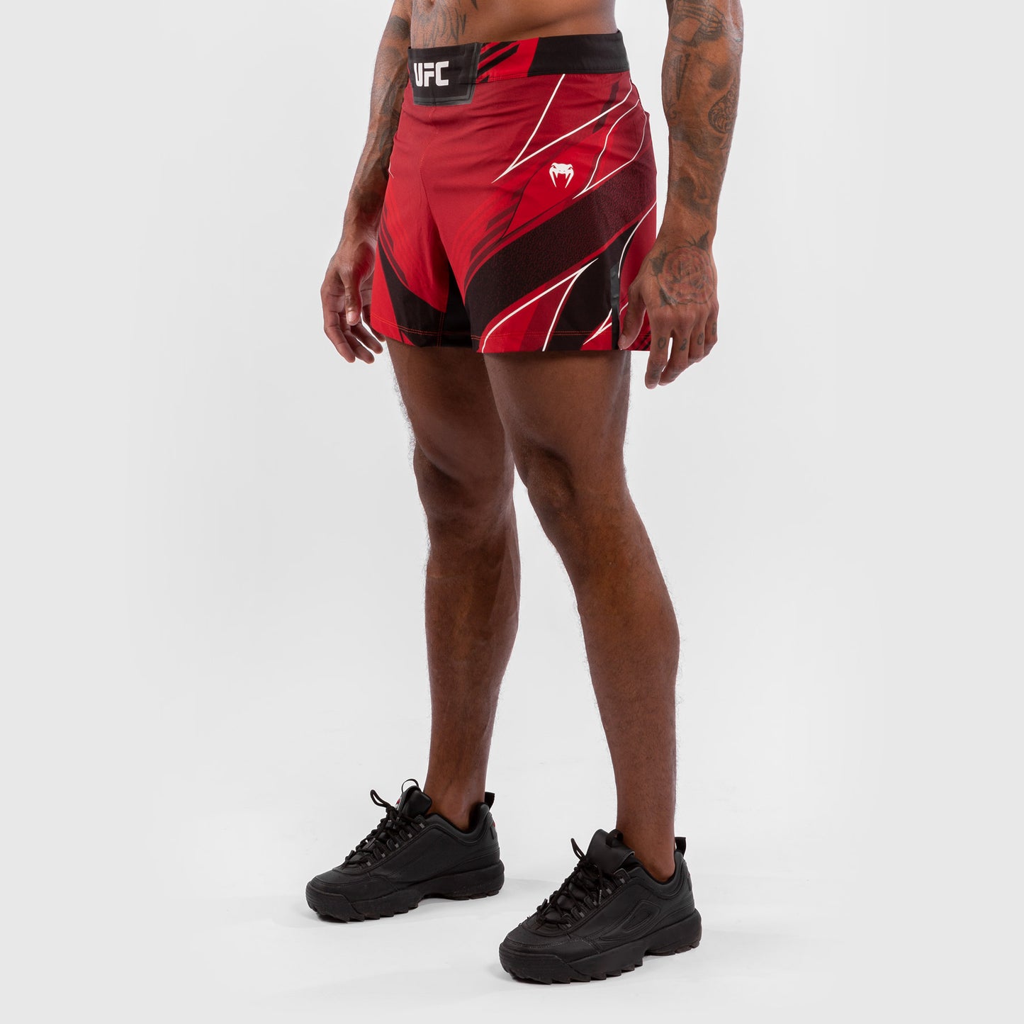 Venum UFC Authentic Fight Night Herren-Shorts – Rot