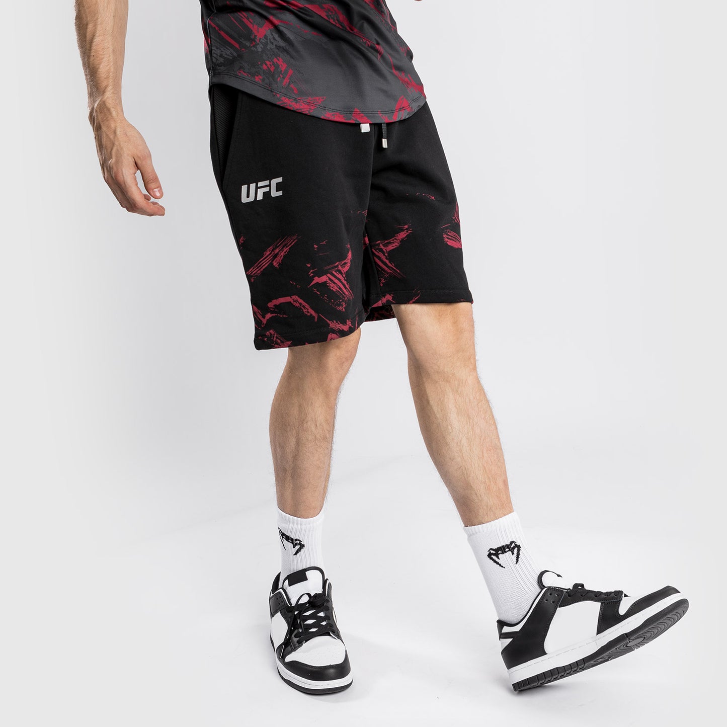 Venum UFC Authentic Fight Week Herren-2.0-Shorts – Schwarz/Rot