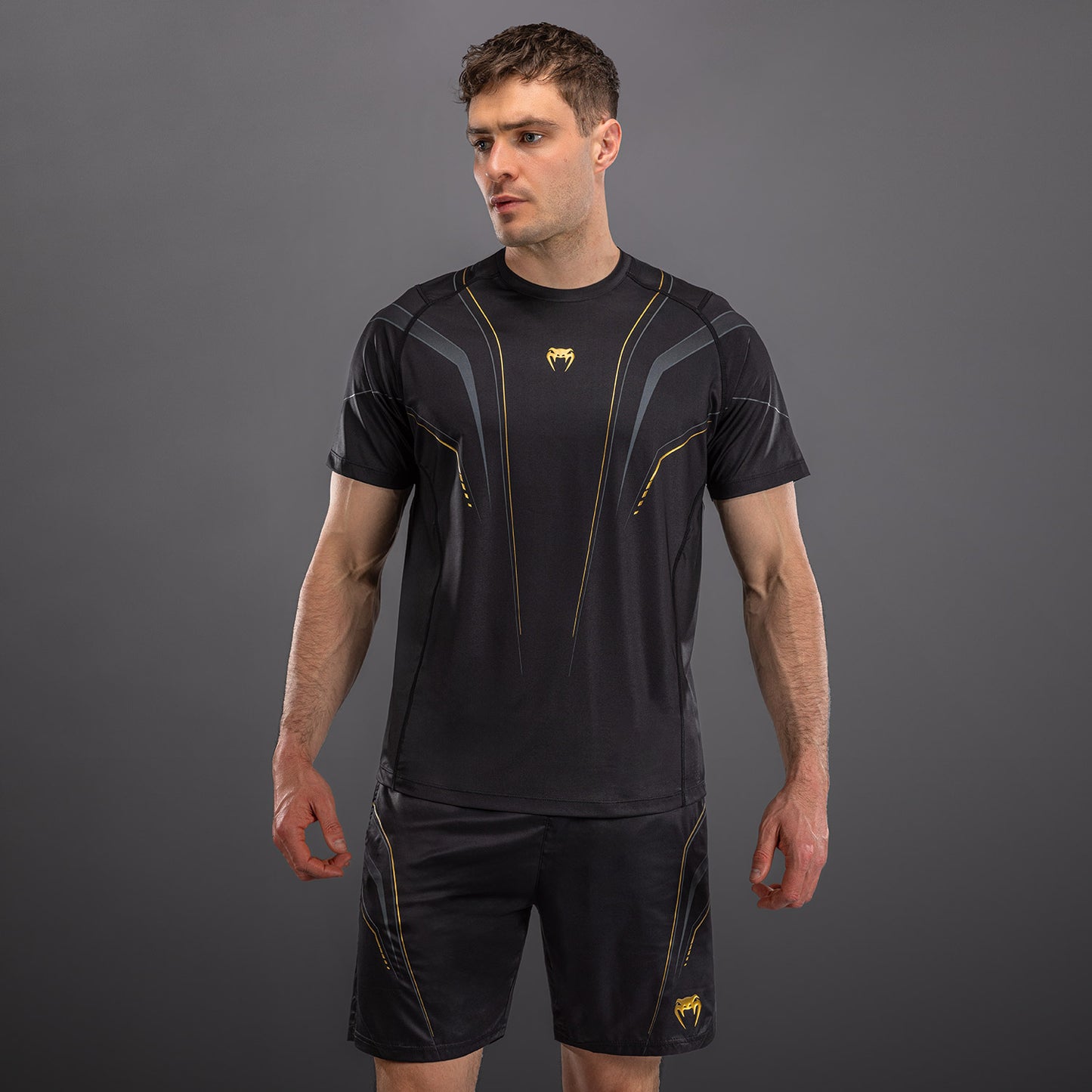 Venum Streamline Dry-Tech T-Shirt – Schwarz/Gold