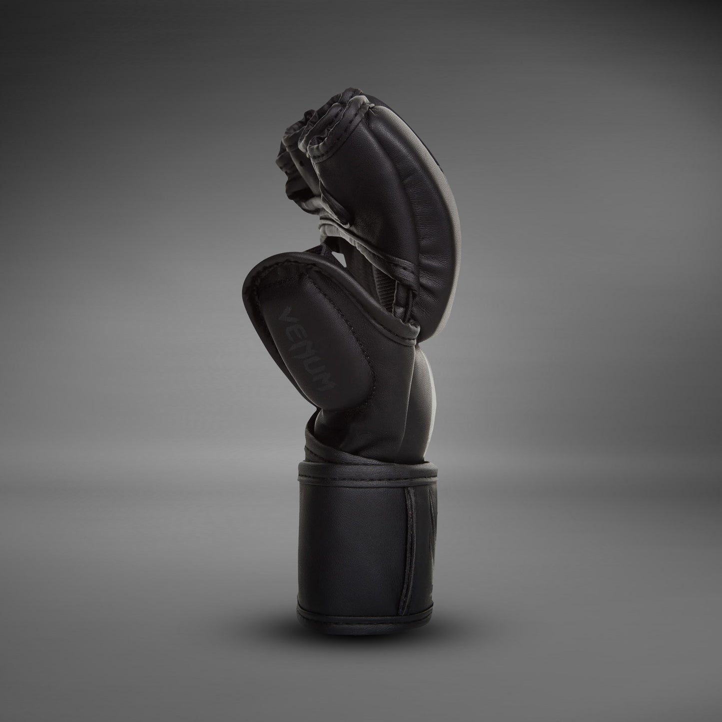 Venum Challenger MMA-Handschuhe - Schwarz/Schwarz