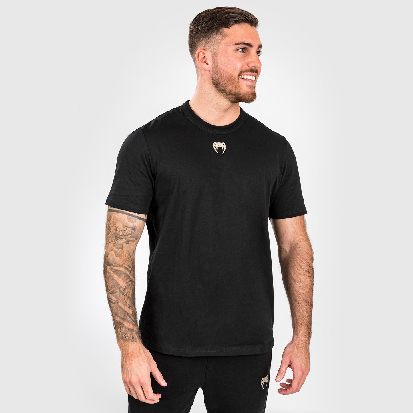 UFC Adrenaline by Venum Fight Week Kurzarm-T-Shirt für Männer - Schwarz