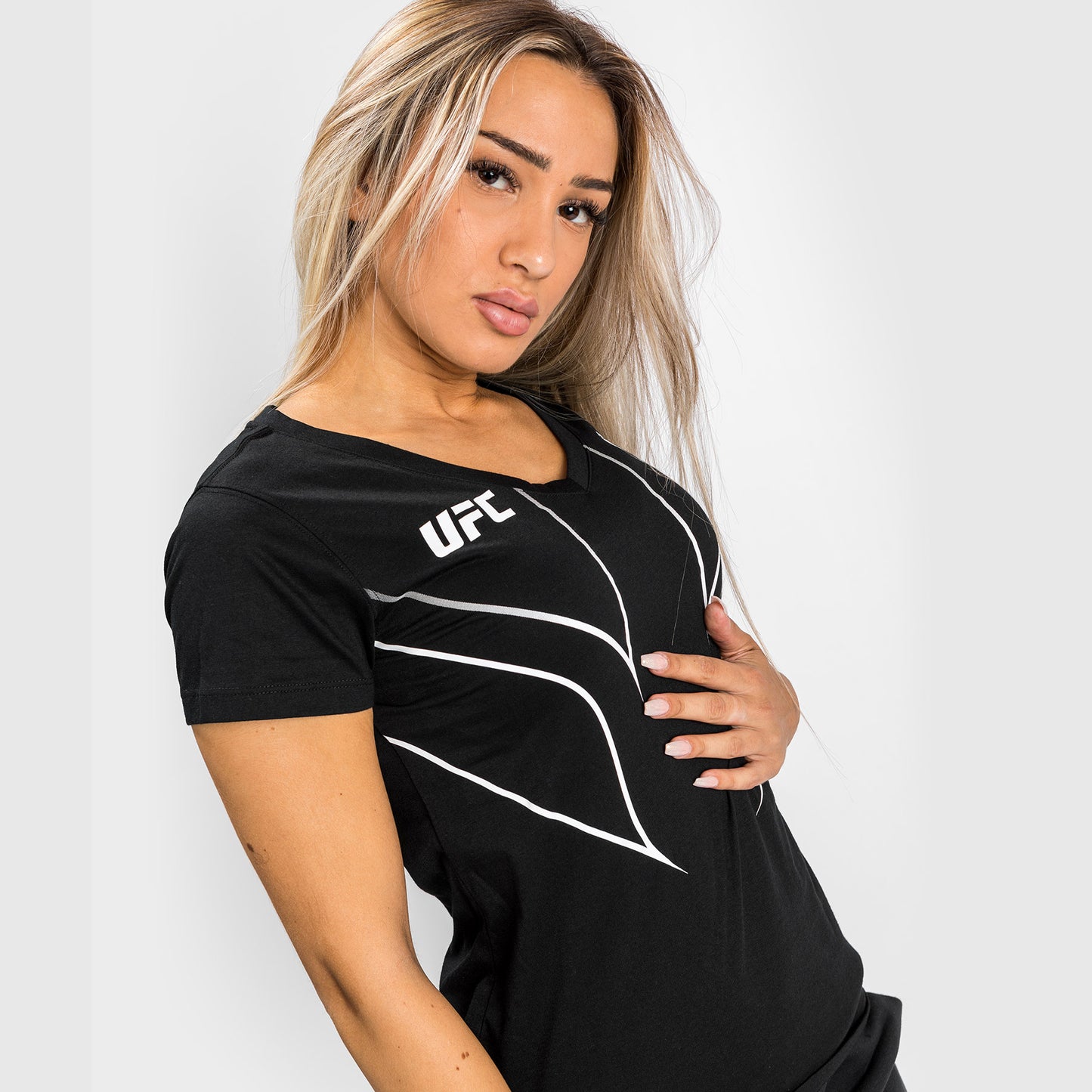 UFC Venum Fight Night 2.0 Replica Frauen-T-Shirt - schwarz