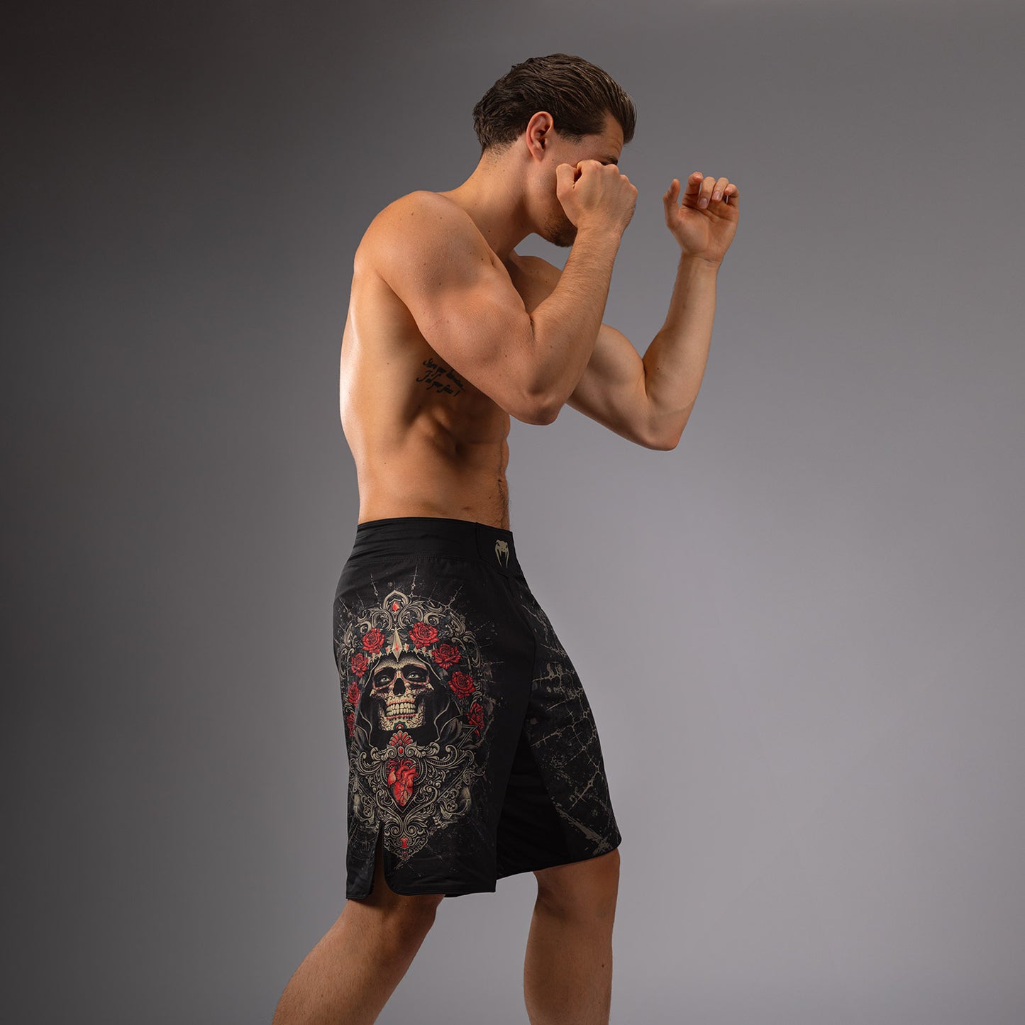 Venum Santa Muerte 5.0 Herren Fight Shorts - Tiefes Schwarz/Gold