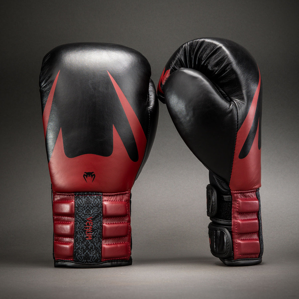 Venum Reverso Boxhandschuhe – Schwarz/Rot