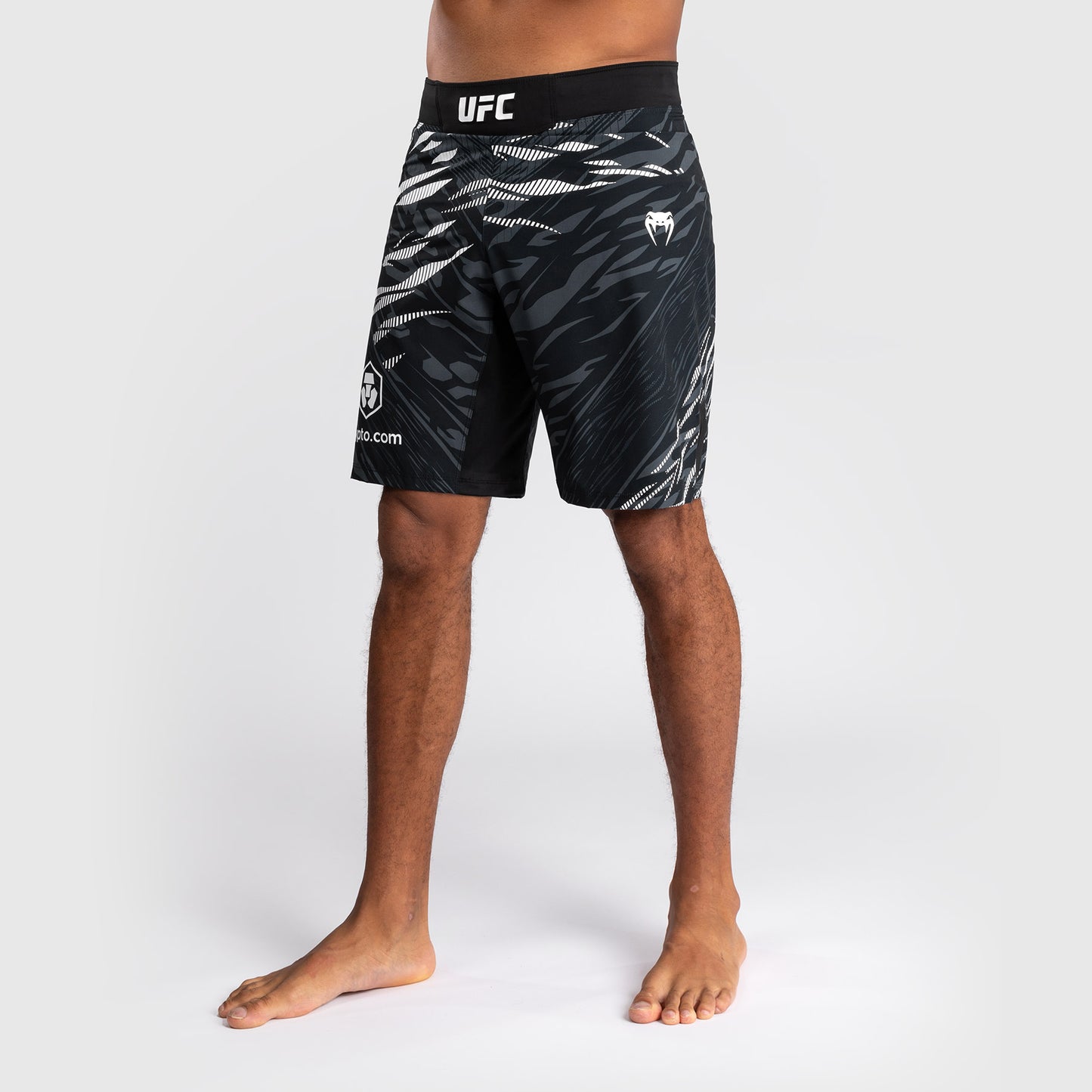 UFC Fusion by Venum Personalized Authentic Fight Night Herren Fight Short - Long Fit - Schwarz