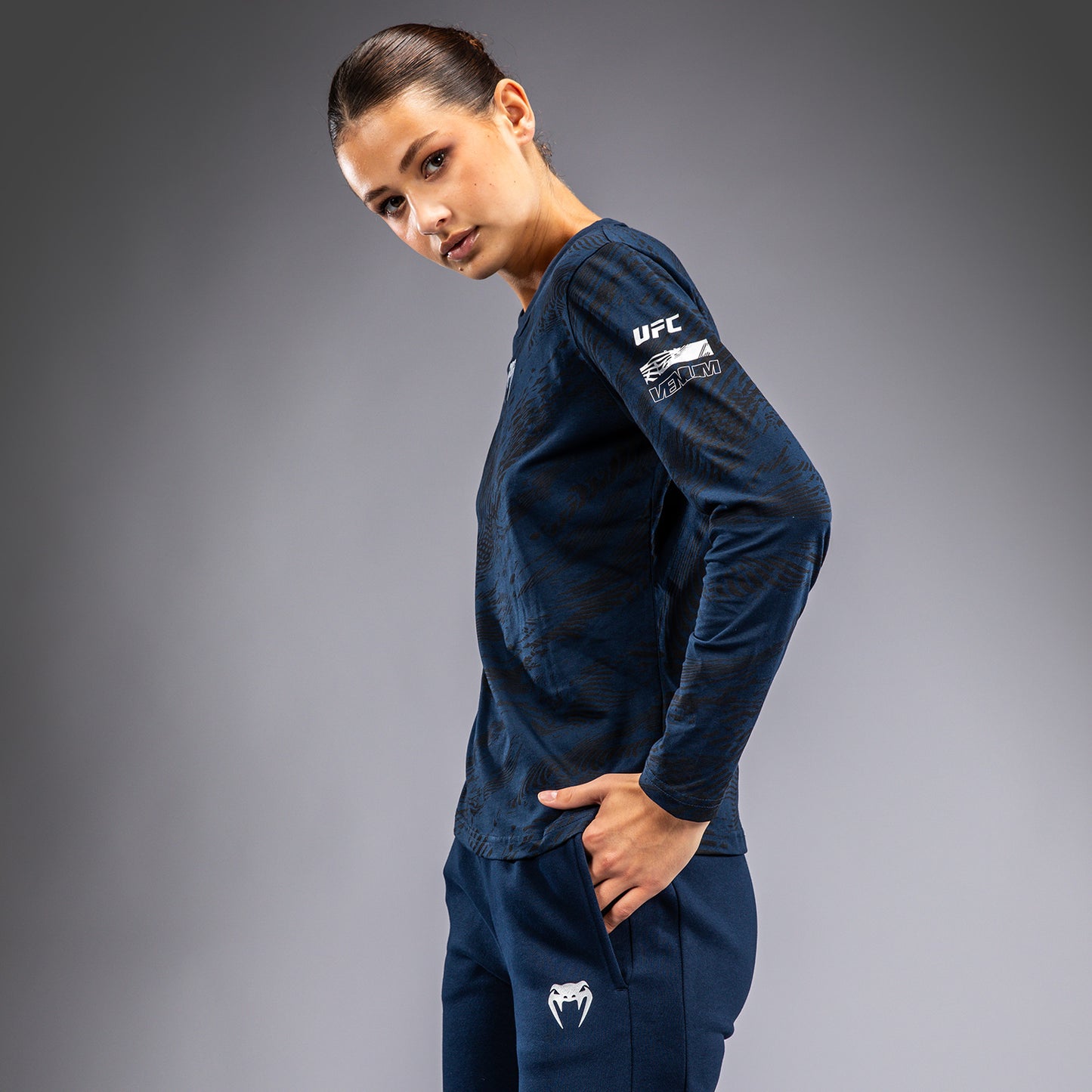 UFC Fusion by Venum Fight Week Damen Langarm Baumwoll T-Shirt - Ozeanisches Blau