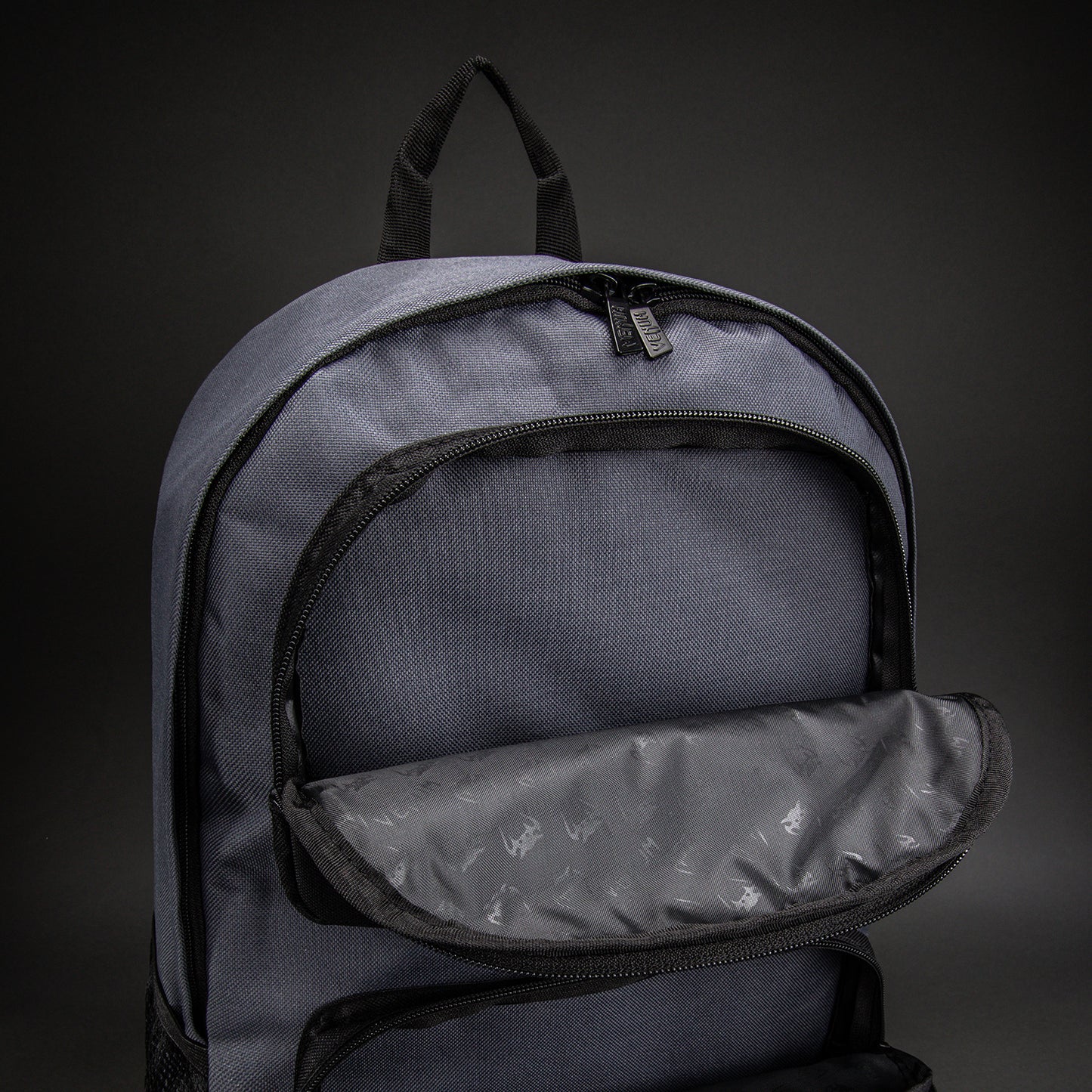 Venum Essential Sporttasche (24 L) - Grau/Schwarz