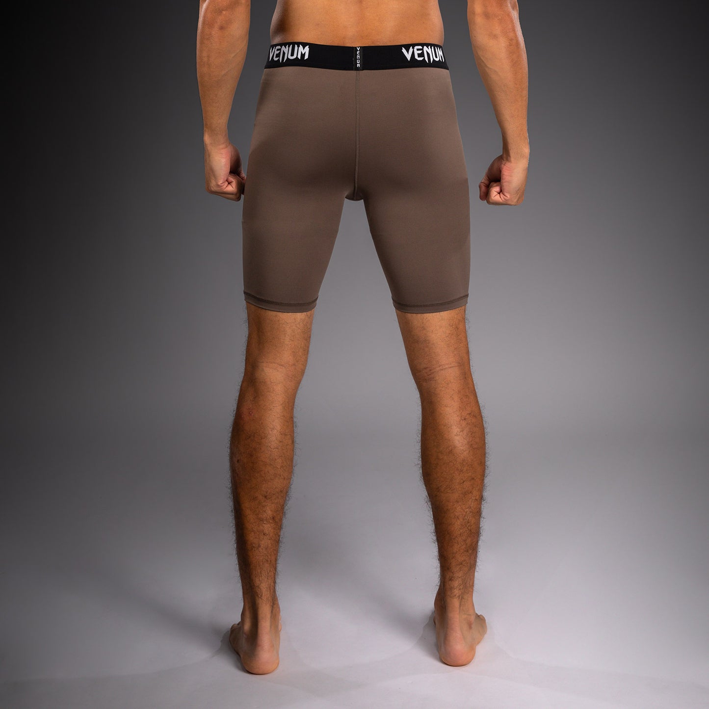 Venum UFC Unity by Venum Authentic Fight Week Herren Funktions-Kompressionsshorts - Braun