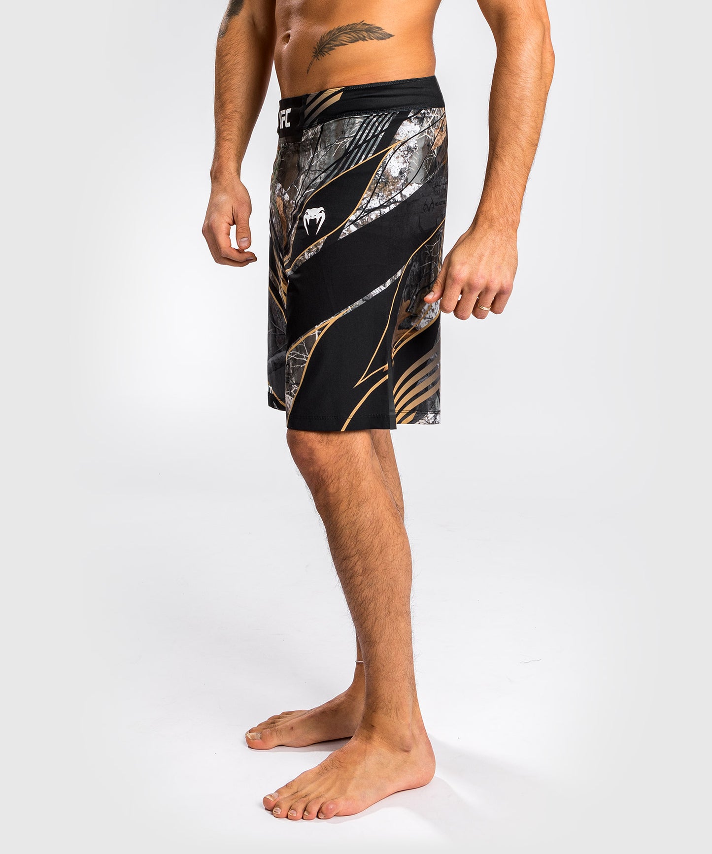 UFC Venum Authentic Fight Night Fightshorts für Herren – Langer Schnitt – Realtree® Camo