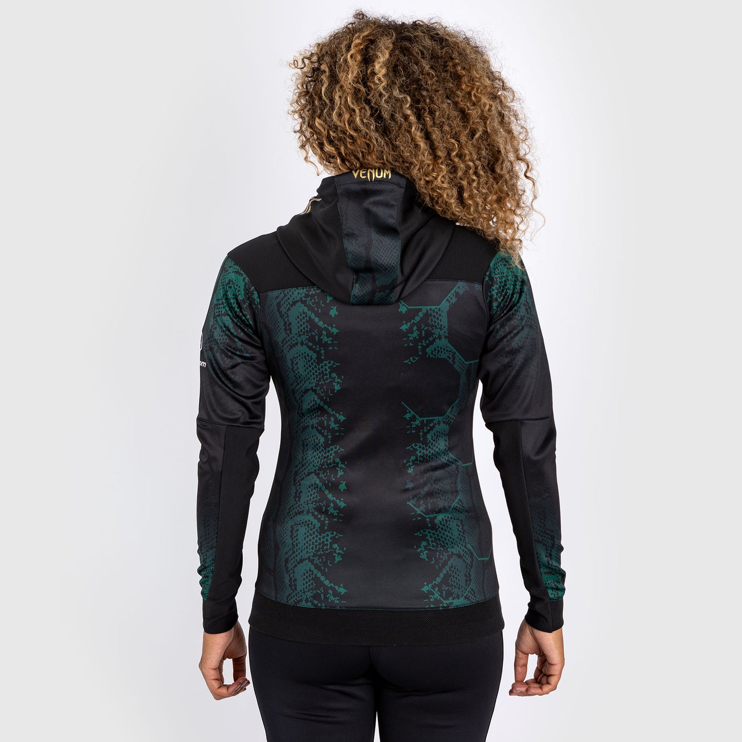 UFC Adrenaline by Venum Personalized Authentic Fight Night Walkout-Hoodie für Frauen - Emerald Edition - Grün/Schwarz/Gold
