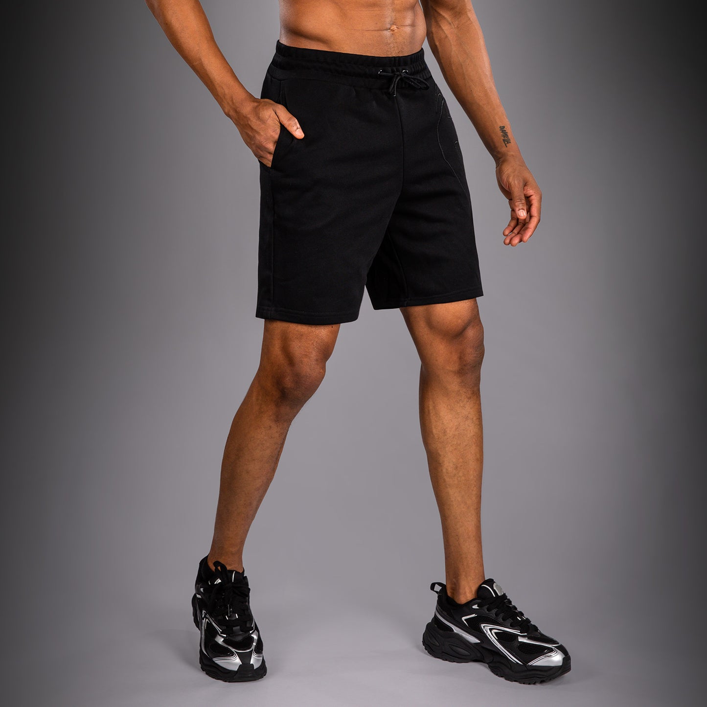 Venum Giant 3D Shorts aus Baumwolle – Schwarz
