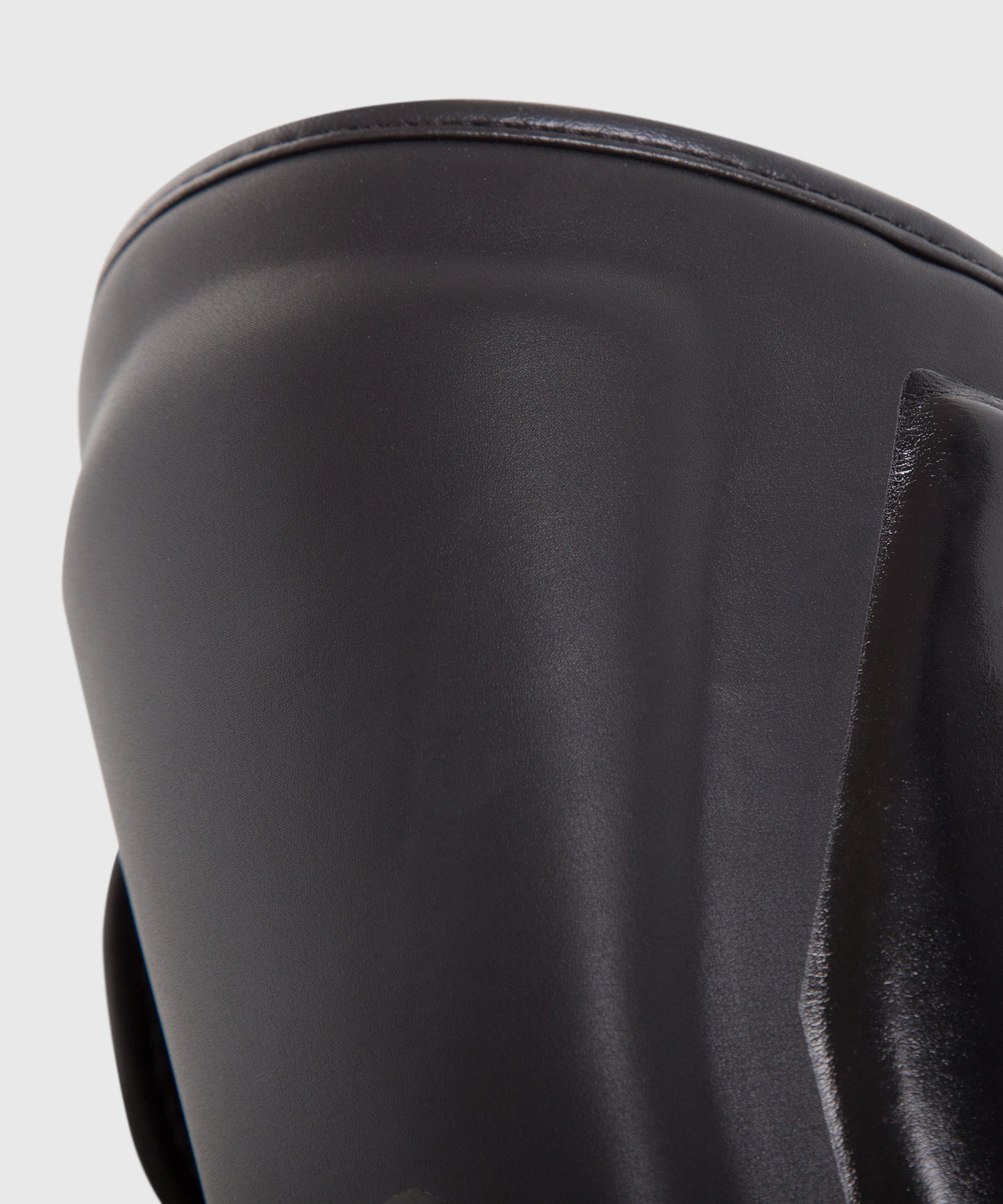Venum Elite Standup Shin Guards - Matt/Schwarz