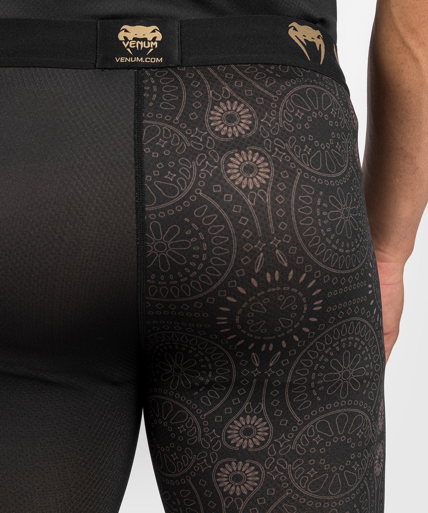 Venum Santa Muerte Dark Side - Gamaschen - Schwarz/Braun