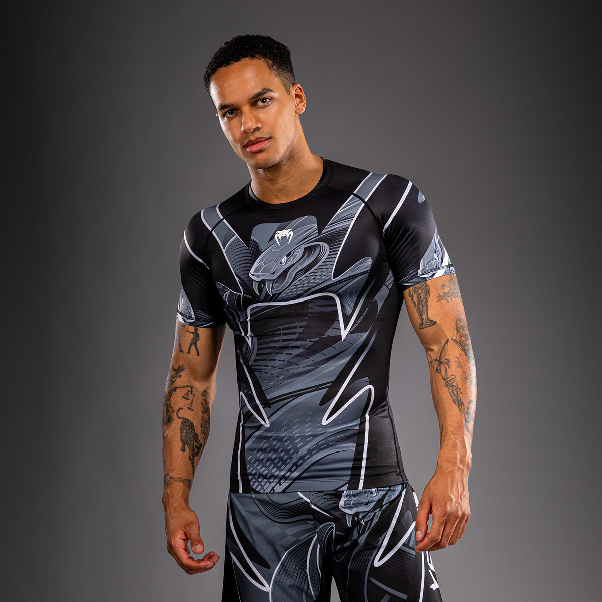 Venum Crimson Viper 2.0 Kurzarm-Rashguard - Schwarz/Grau