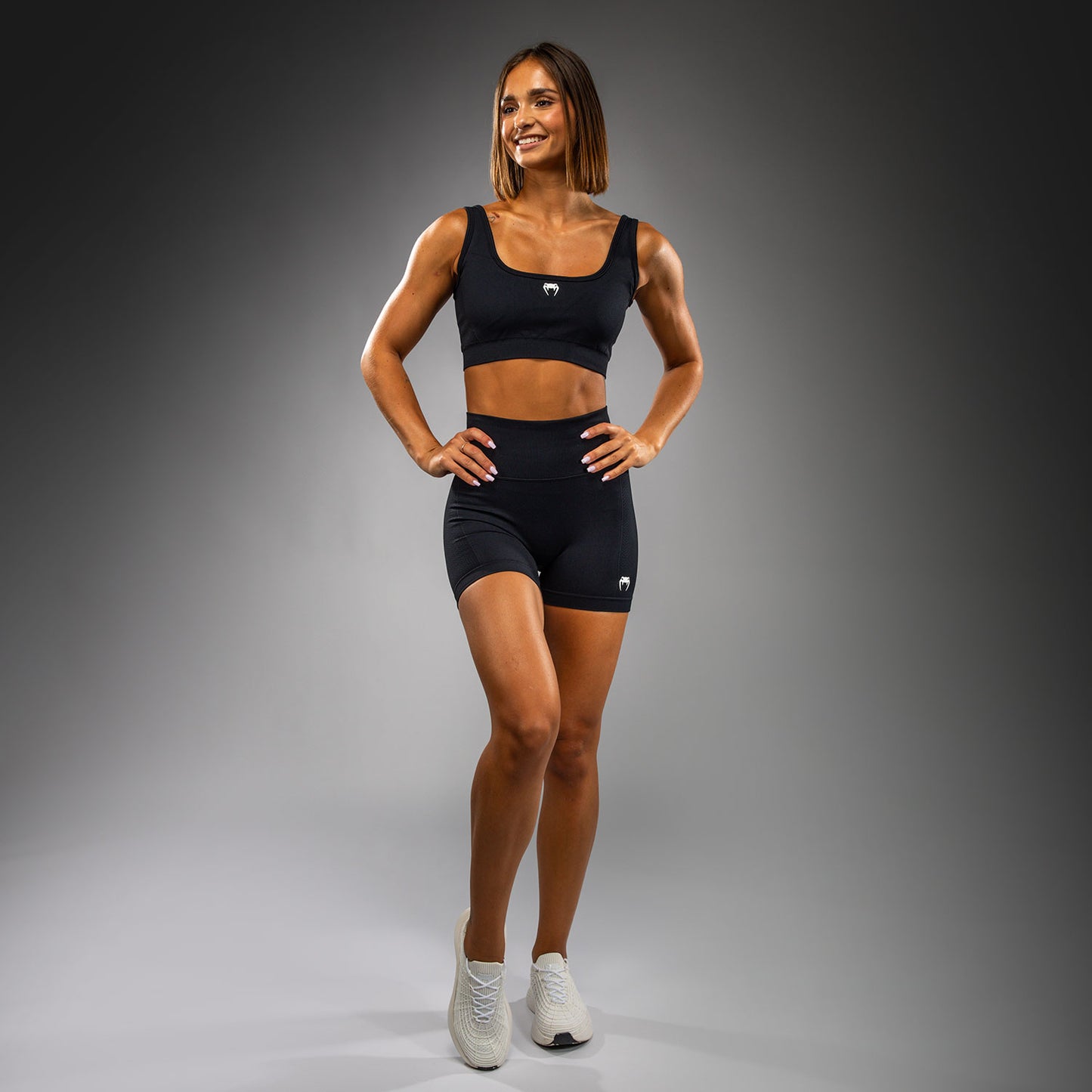Venum Sculpt Long Sport-BH – Schwarz/Weiß