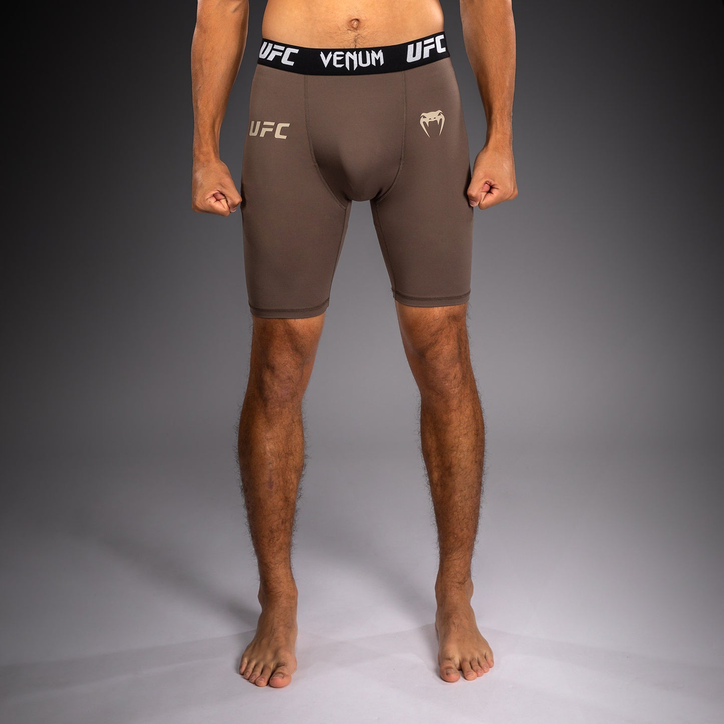 Venum UFC Unity by Venum Authentic Fight Week Herren Funktions-Kompressionsshorts - Braun