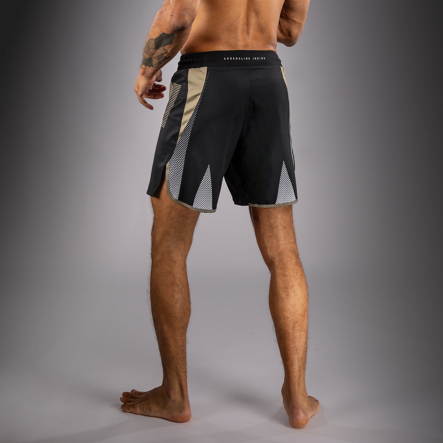 Venum Adrenaline Kampfshorts – Schwarz/Sand