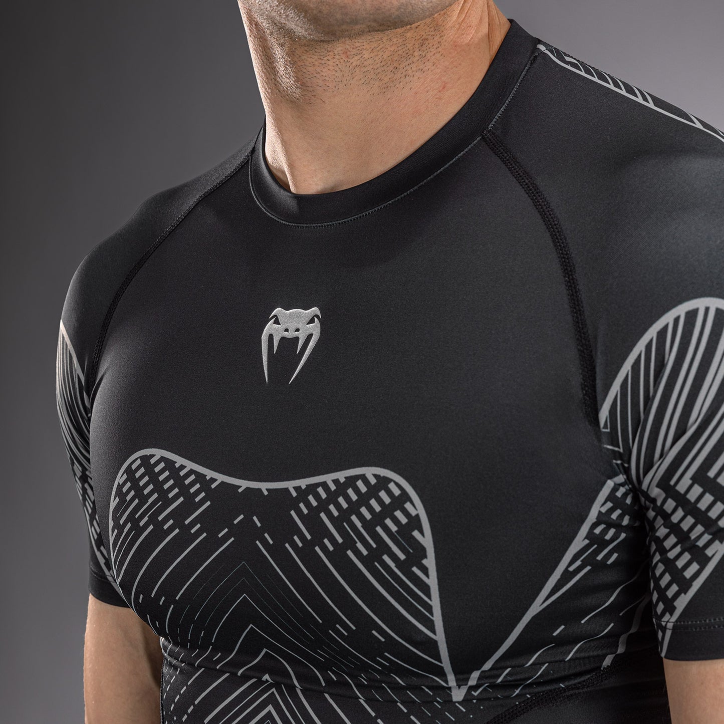 Venum Midnight Fury Kurzarm Rashguard – Schwarz/Grau/Silber