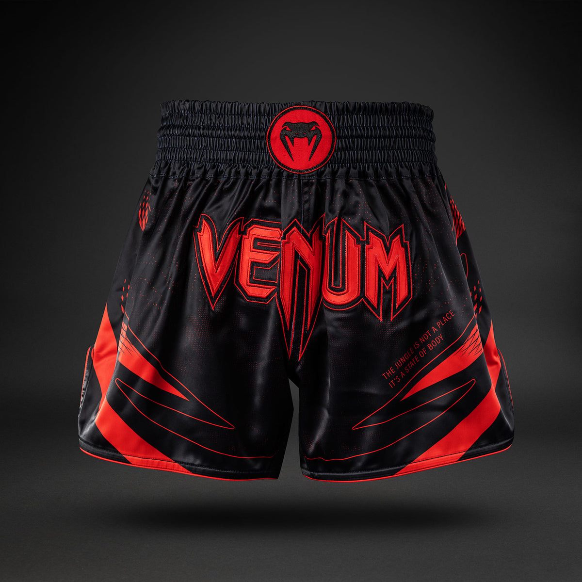 Venum Amazonia Reborn Muay-Thai-Shorts - Schwarz/Rot