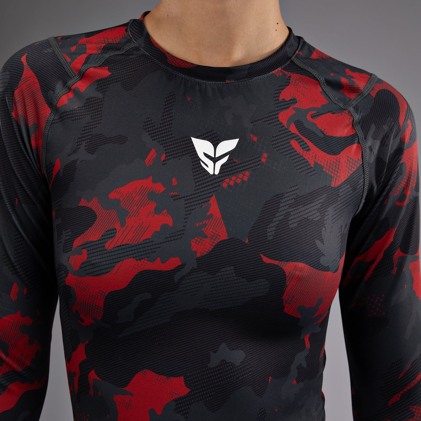 Venum x Sophia Rose Urban Red Camo Damen Langarm Rashguard