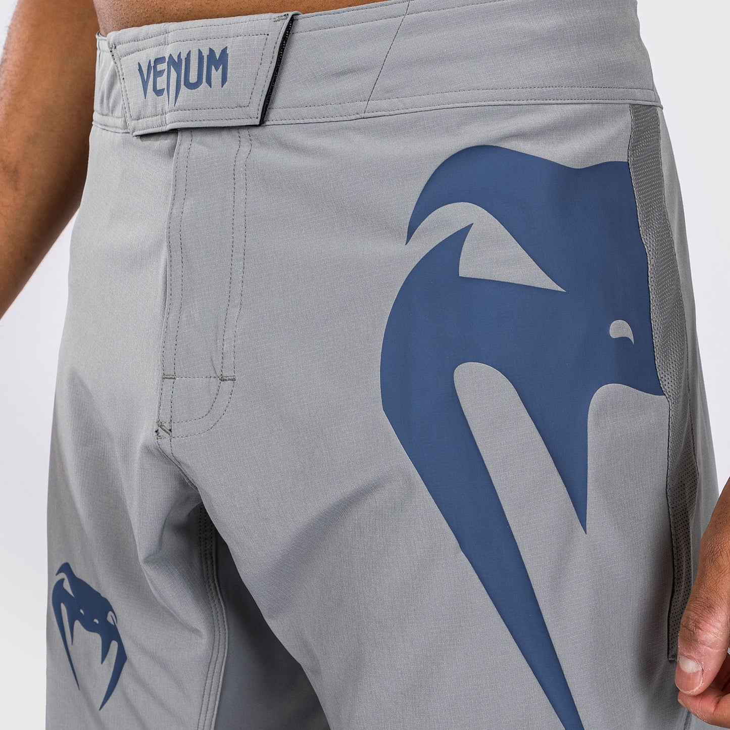 Venum Light 5.0 Fight Shorts - Grau/Blau