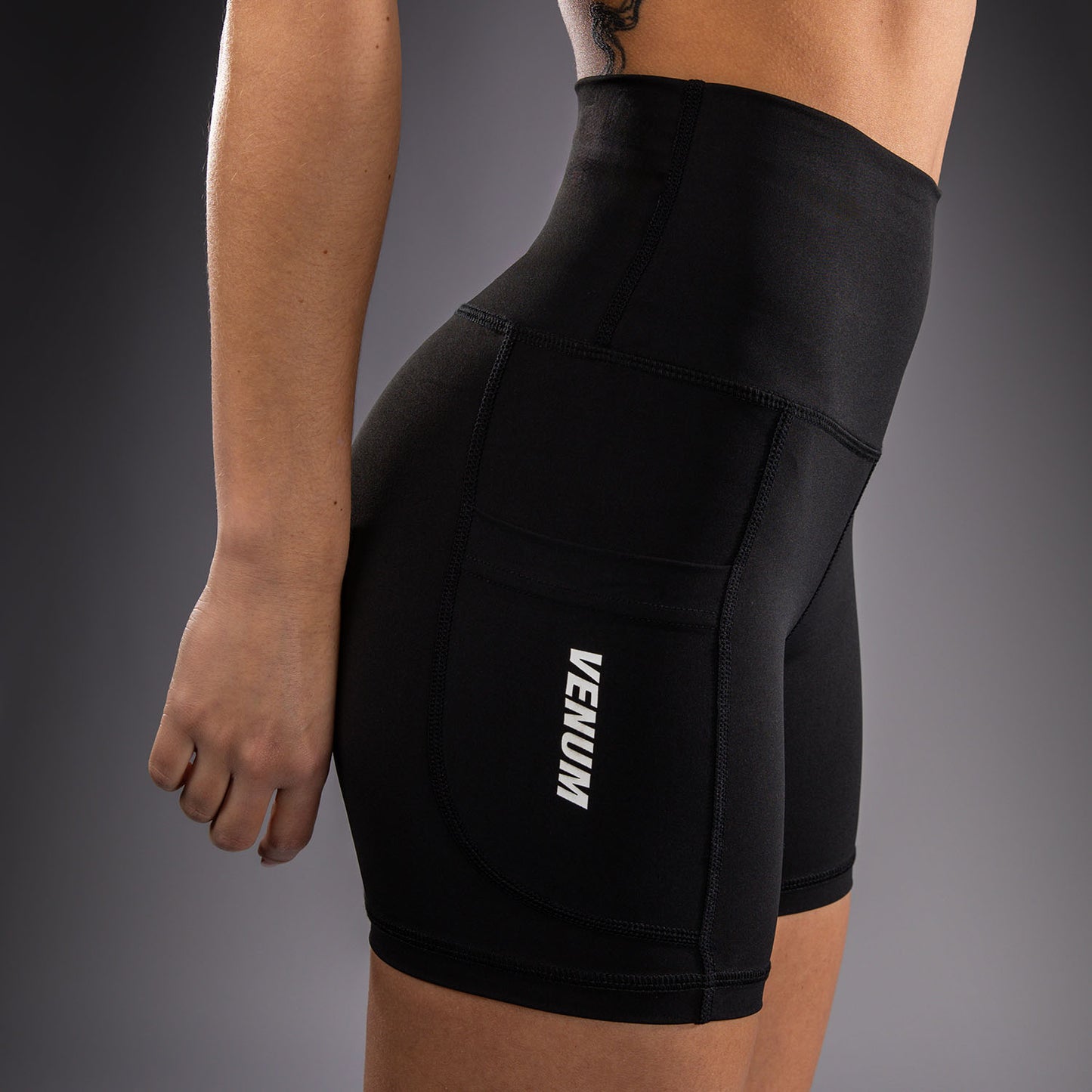 Venum Essential Bike Shorts - Schwarz