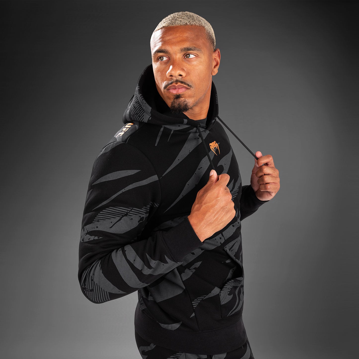 UFC Adrenaline by Venum Fight Week Herren Pullover Hoodie - Urban Camo