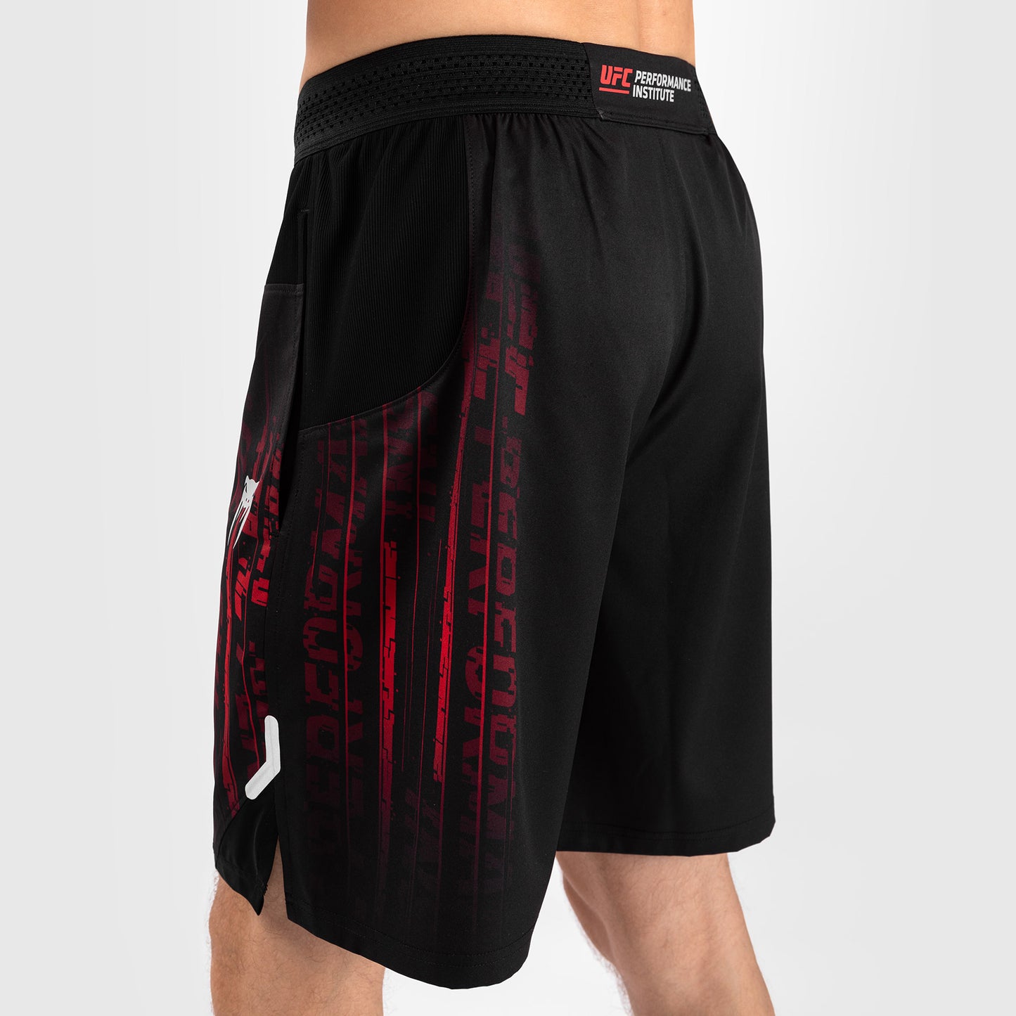 UFC Venum Performance Institute 2.0 Herren Performance Short - Schwarz/Rot