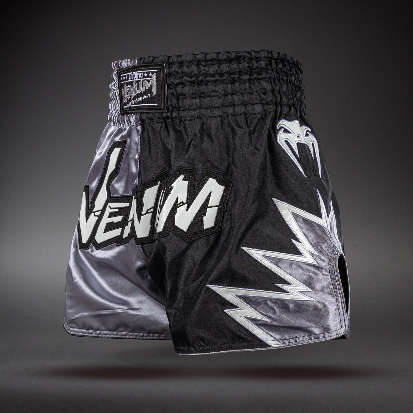 Venum Inferno 2.0 Muay Thai Shorts - Grau/Schwarz