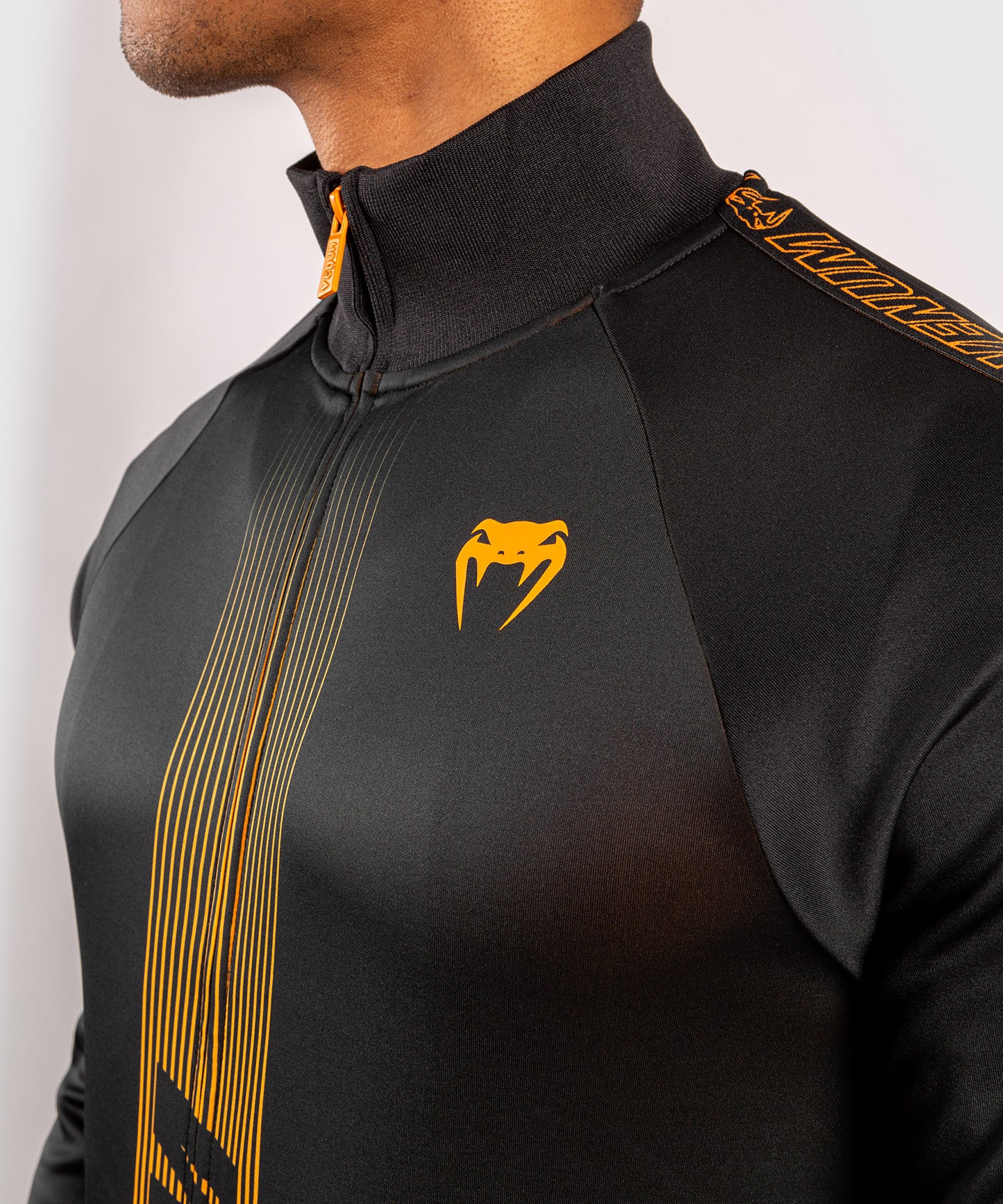 Venum Club 212 Track Jacket - Schwarz/Orange