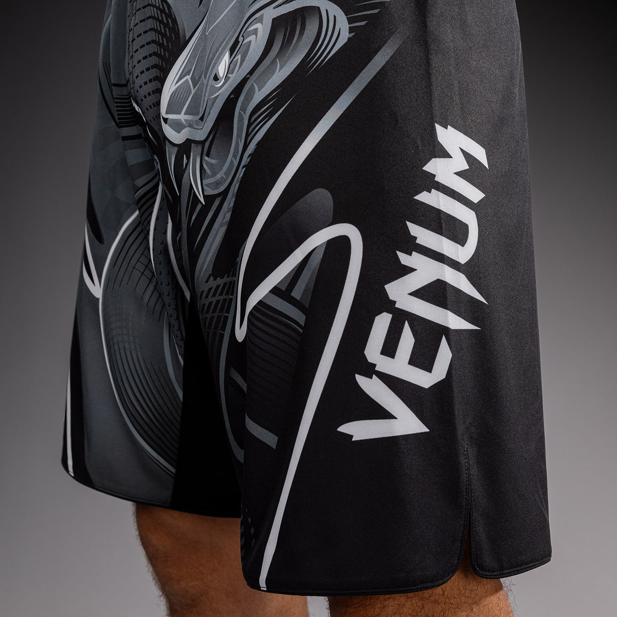Venum Crimson Viper 2.0 Fightshorts - Schwarz/Grau