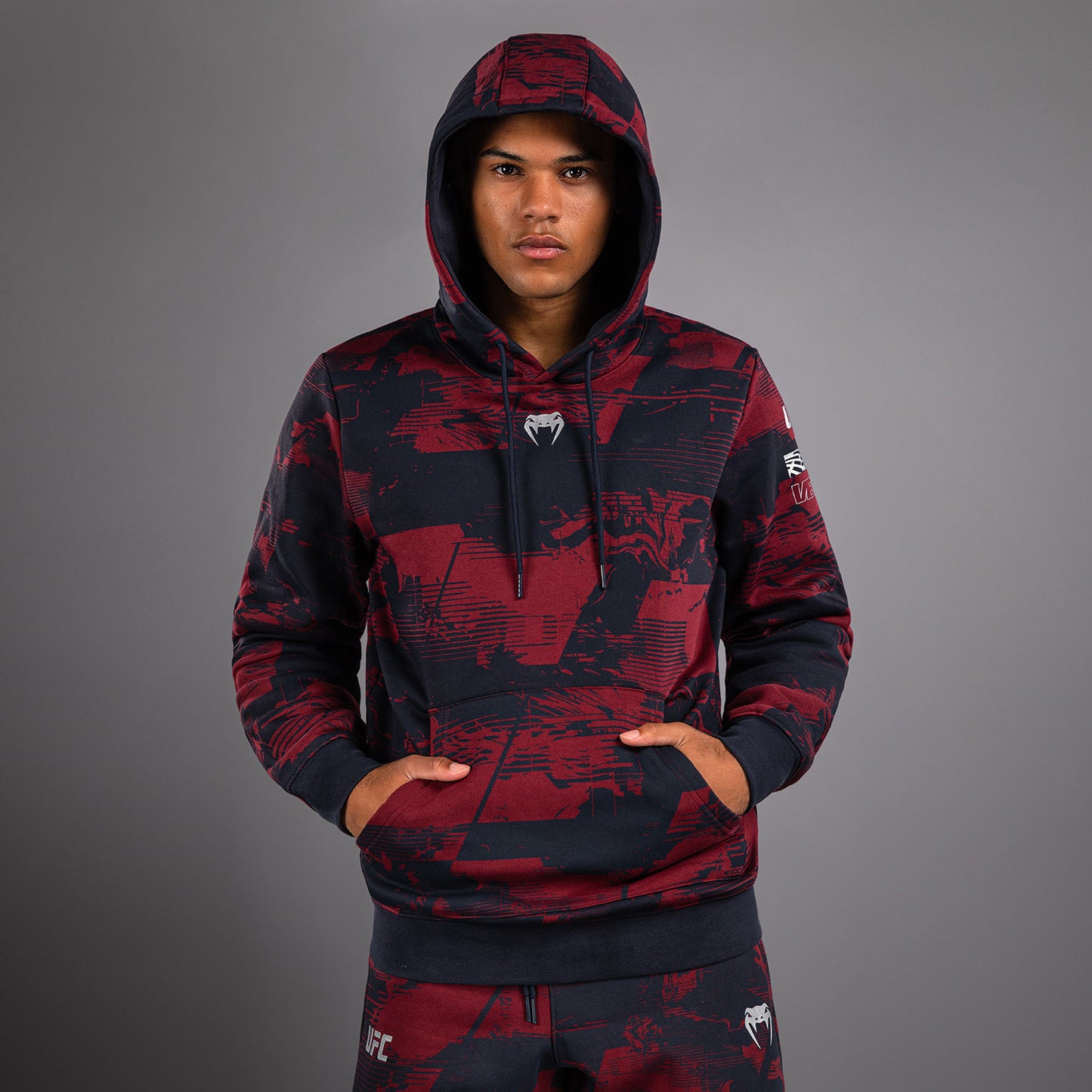 UFC Zenith by Venum Authentic Fight Week Pullover Hoodie Herren - Marineblau/Burgunderrot/Silber