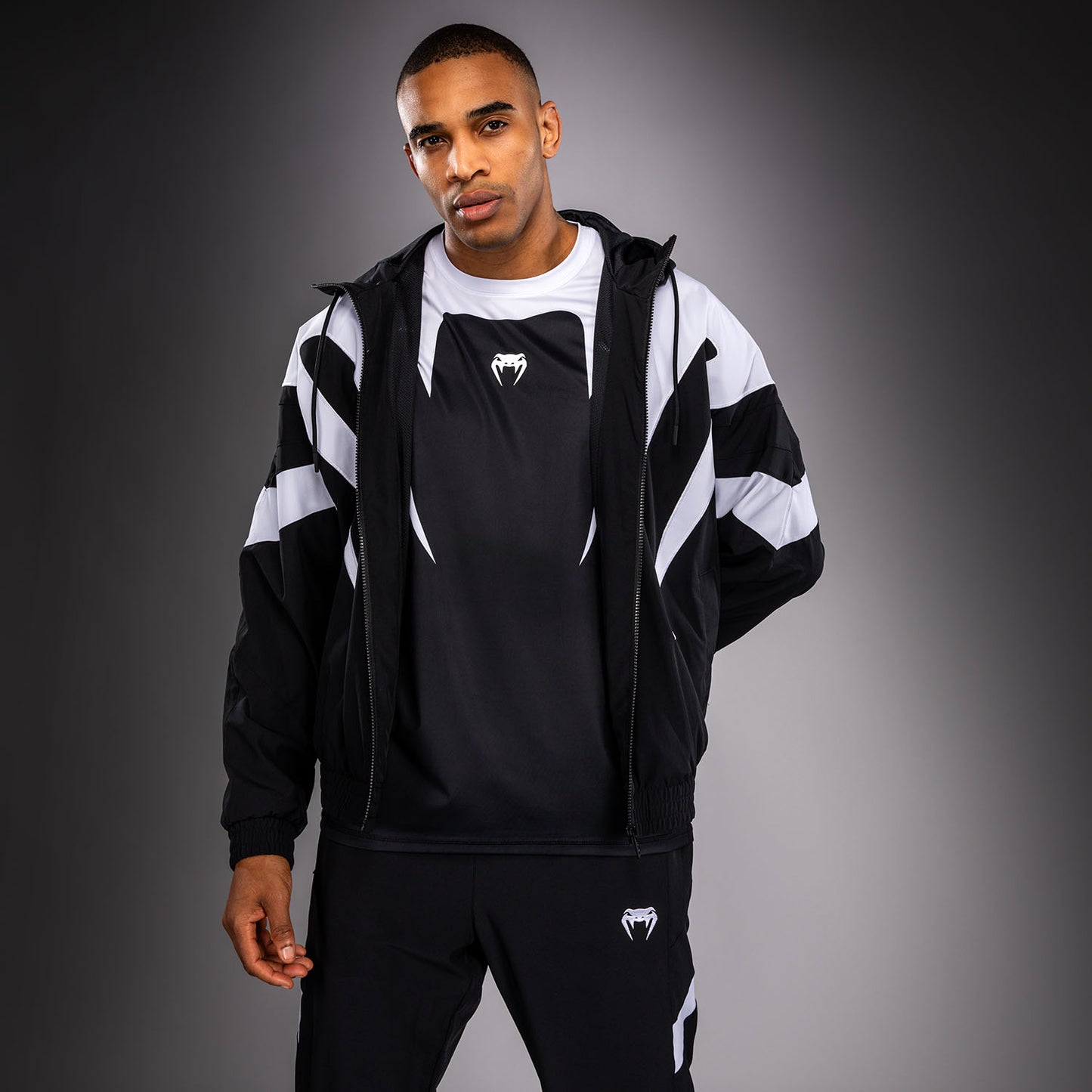 Venum Attack 90 Trainingsjacke – Weiß/Schwarz