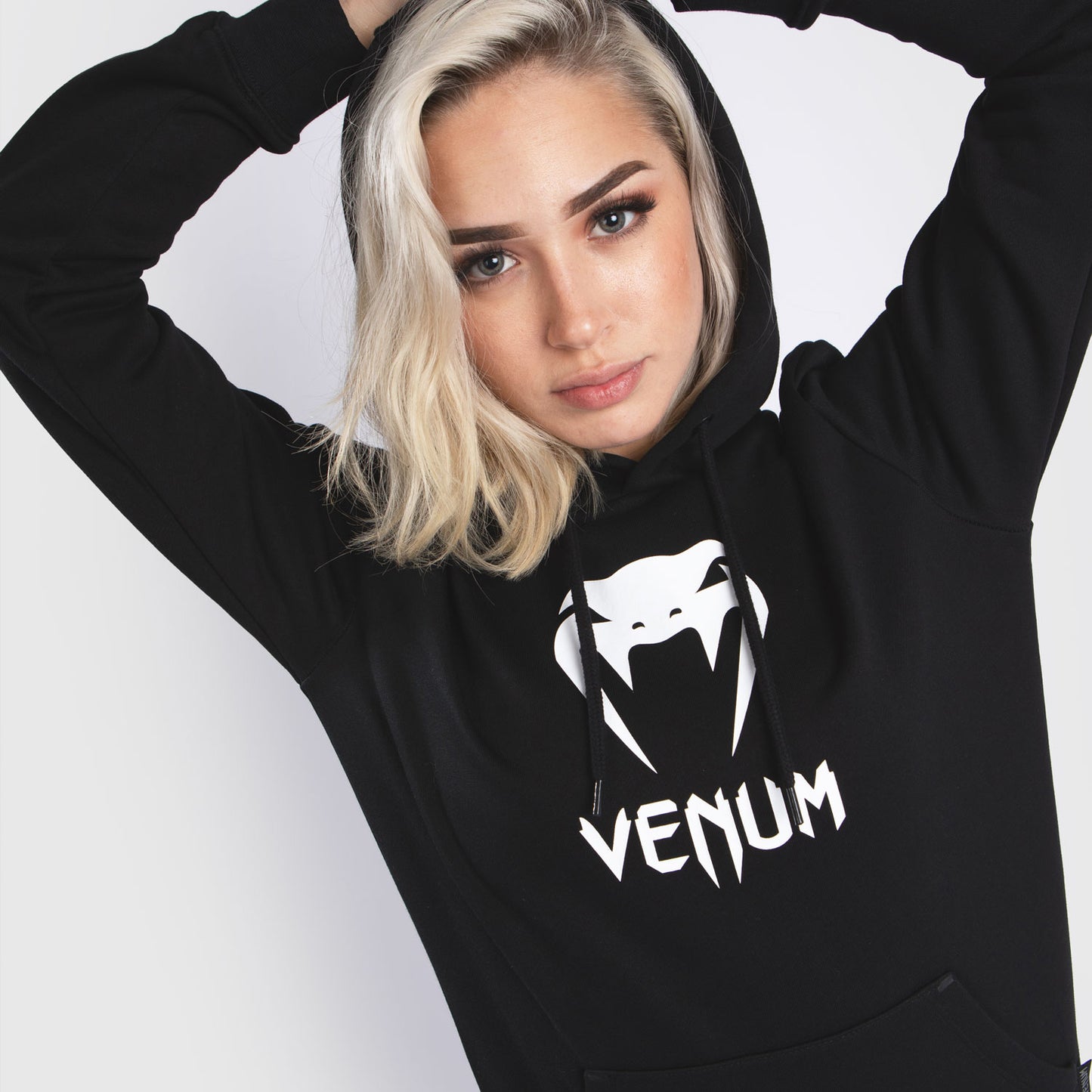 Venum Classic Hooded Sweatshirt – Für Frauen – Schwarz