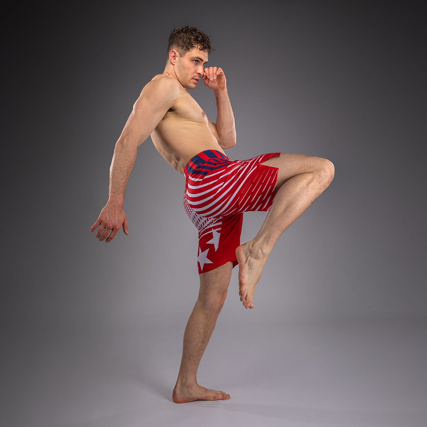 Official UFC Freedom 250 by Venum Personalisiert Authentic Fight Night Fight Shorts im Long Fit für Herren - Rot