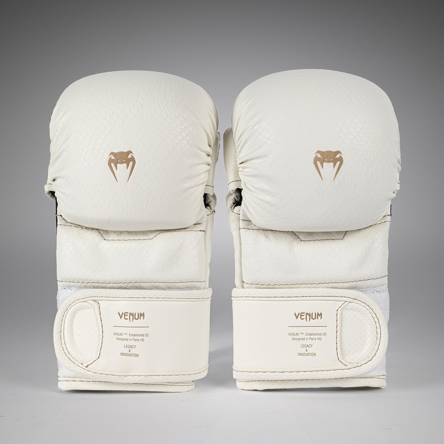 Venum Impact Evo Scales MMA Sparring Handschuhe – Elfenbein