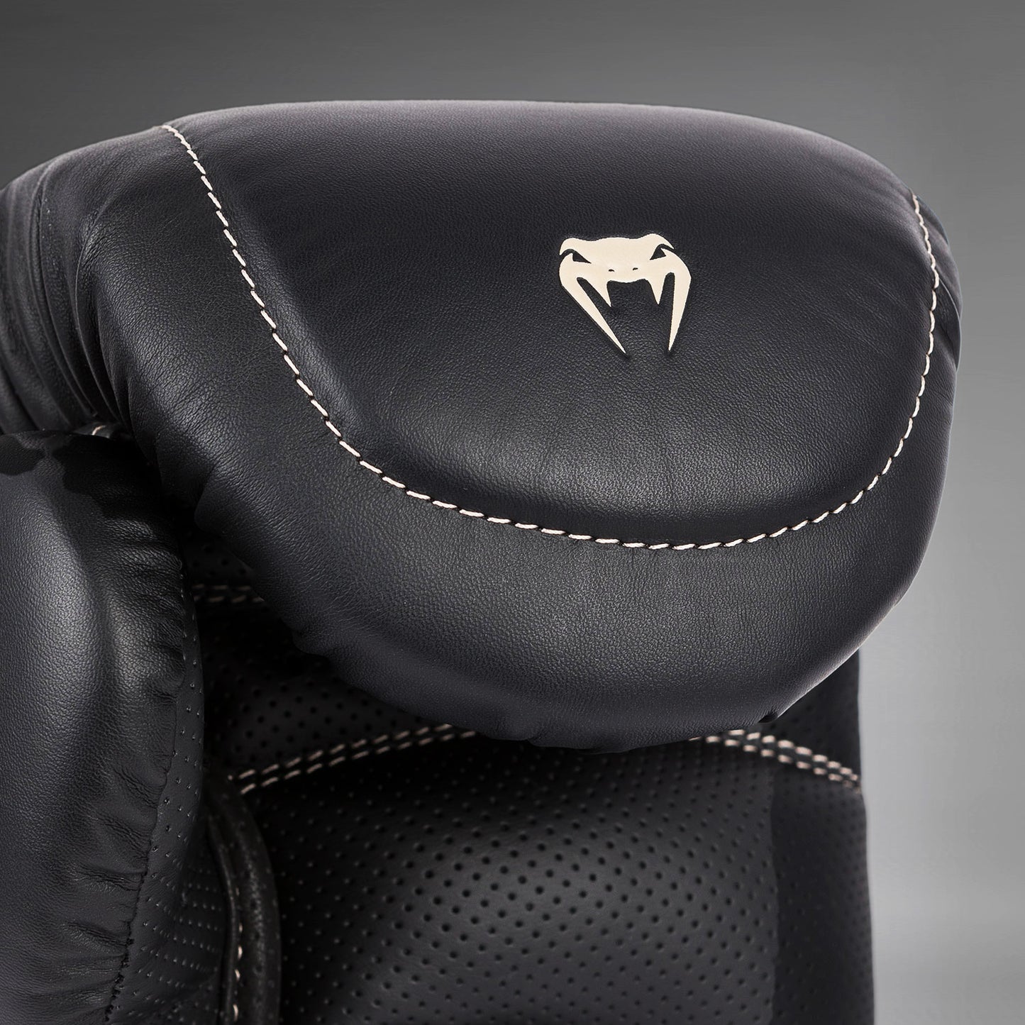 Venum Impact Evo Boxhandschuhe - Schwarz