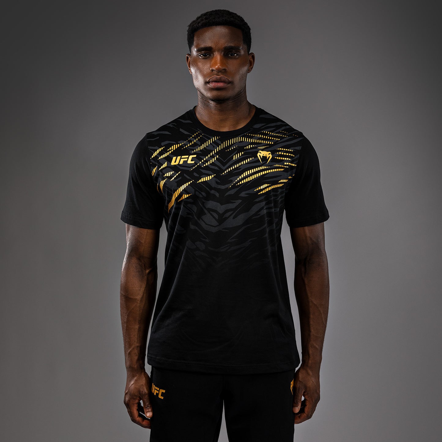 UFC Fusion by Venum Replica Herren Kurzarm T-Shirt - Champion
