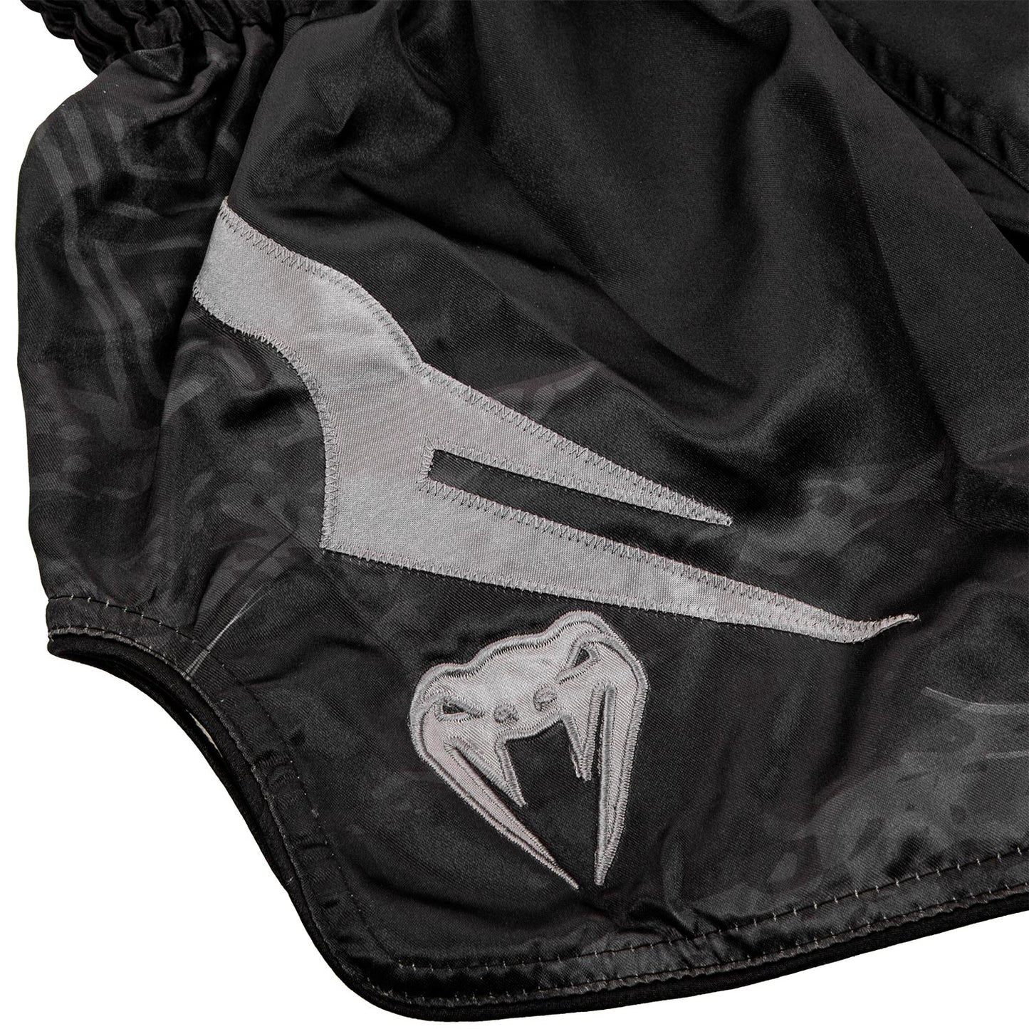Venum Gladiator 3.0 Muay Thai Shorts - Schwarz/Weiß