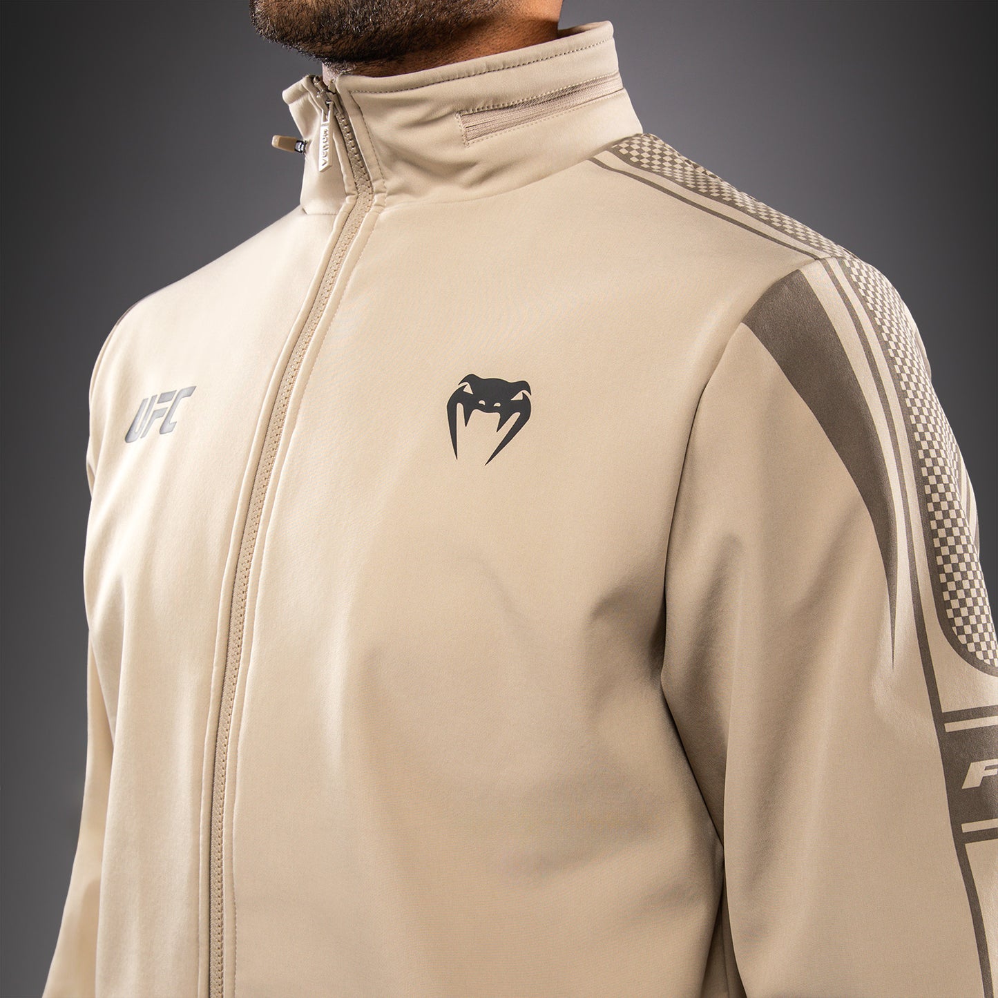 Venum UFC Unity by Venum Authentic Fight Week Herren-Kapuzenjacke mit Reißverschluss - Sand