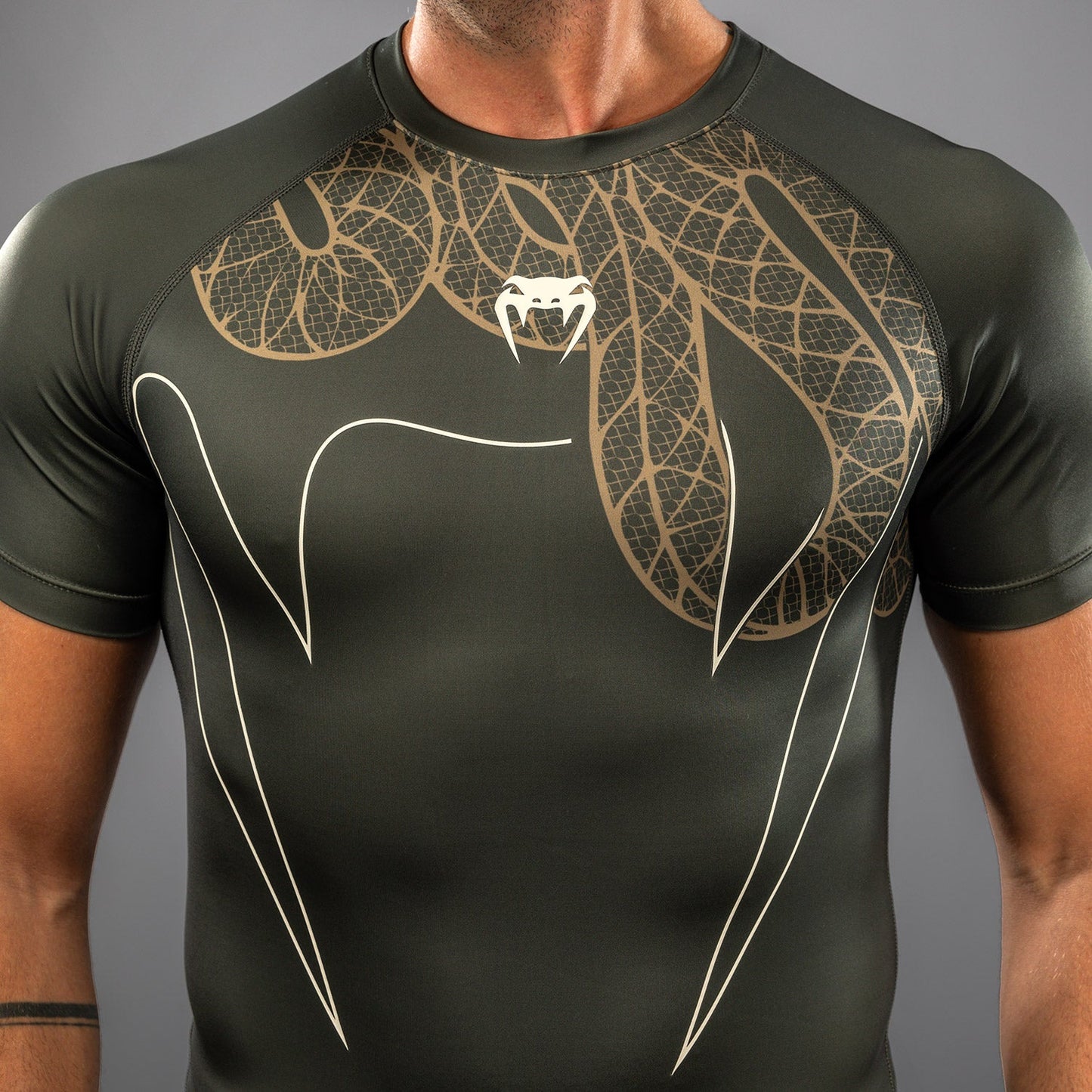 Venum Serpenti Kurzarm Rashguard – Khaki/Bronze/Ivory