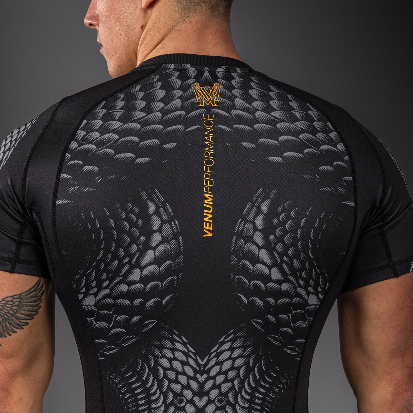 Venum Matupa Kurzarm Rashguard - Schwarz/Grau/Gold