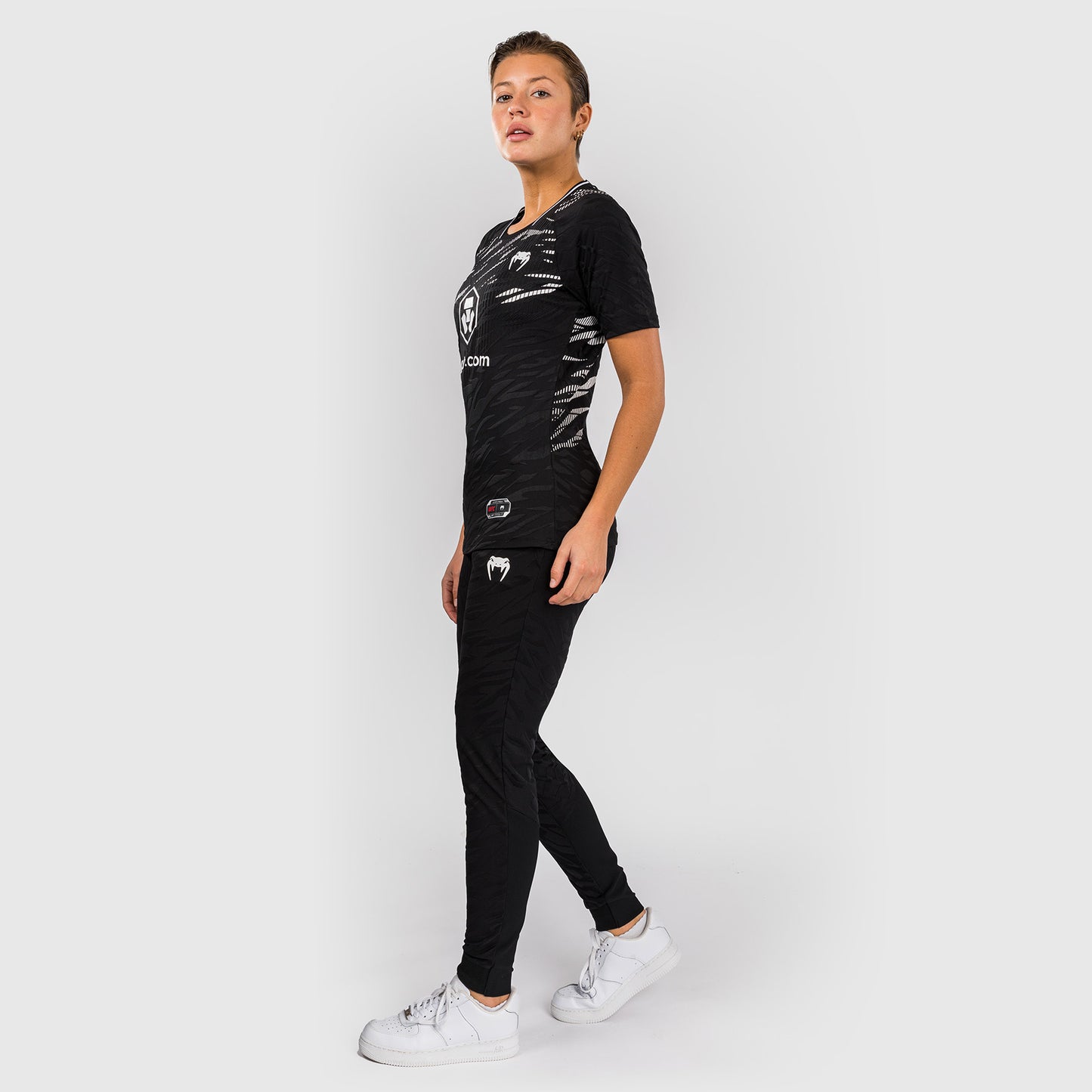 UFC Fusion by Venum Personalized Authentic Fight Night Damen Walkout Jersey - Schwarz