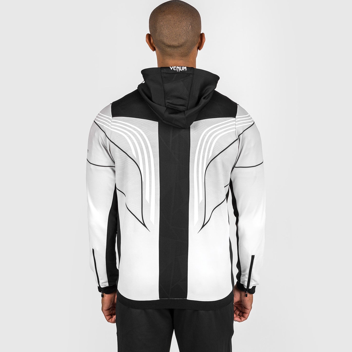 UFC Venum personalisierte authentische Fight Night 2.0 Männer Walkout Hoodie - weiß