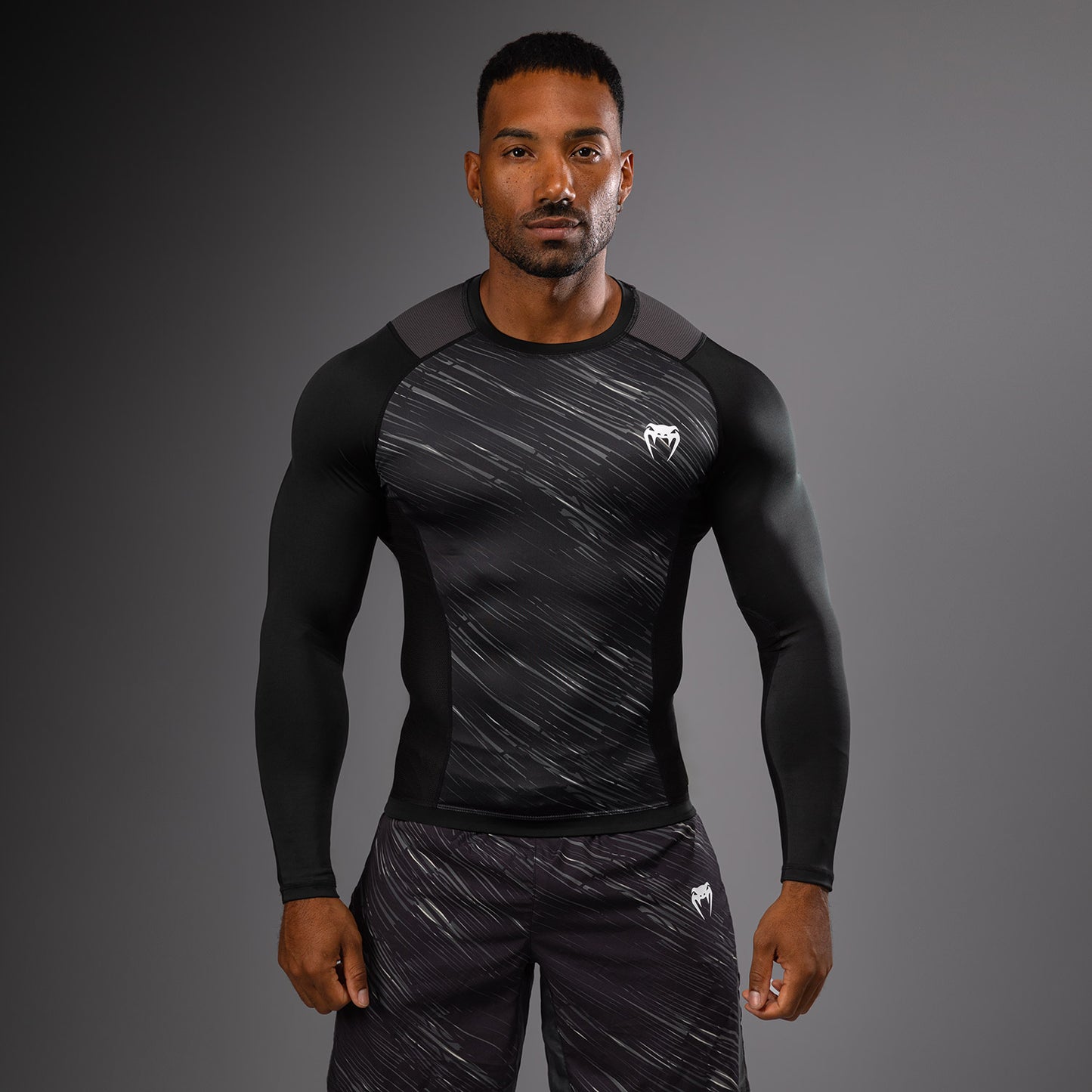 Venum Rapid Langarm Rashguard - Schwarz/Sturmgrau