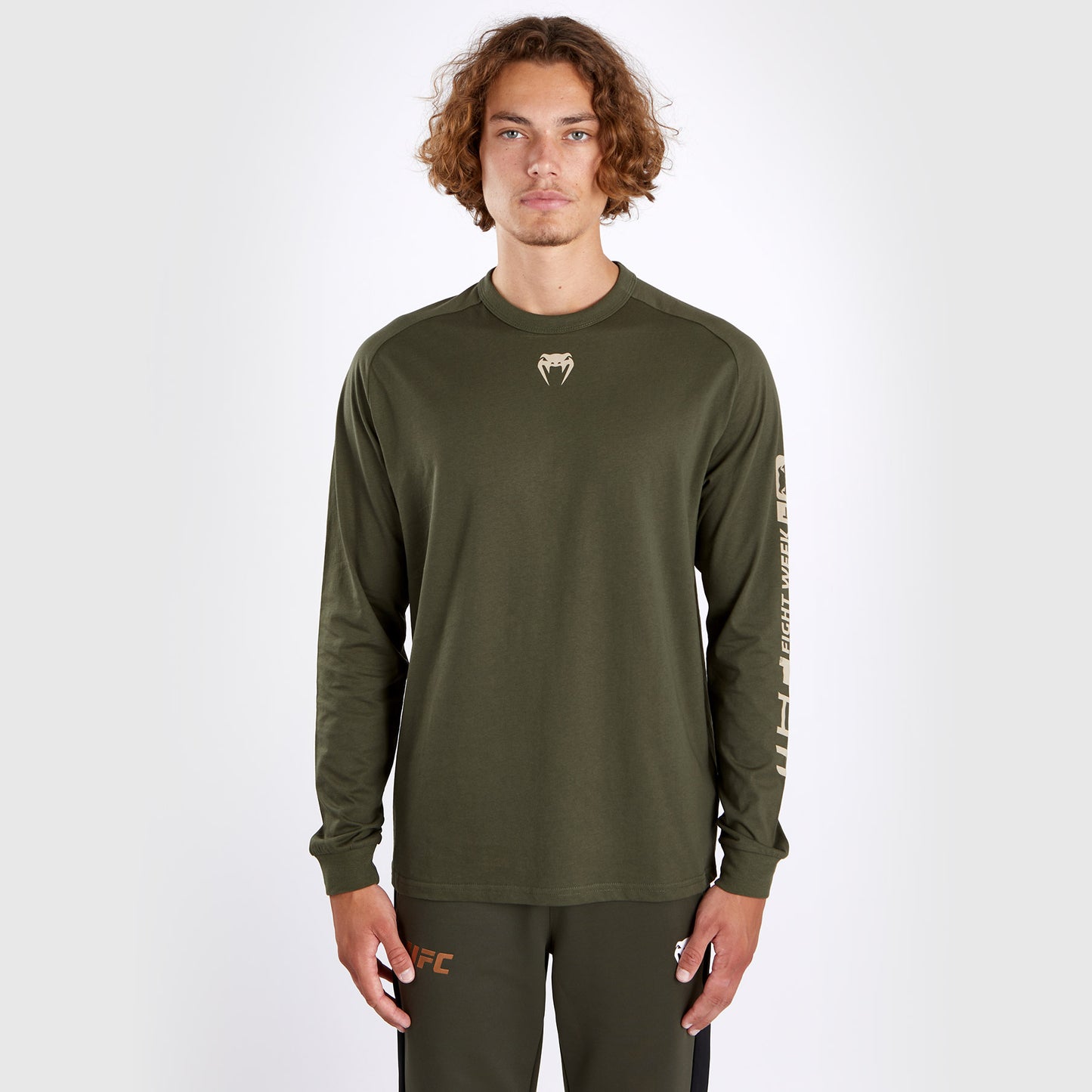 UFC Adrenaline by Venum Fight Week Langärmeliges Herren-T-Shirt - Khaki