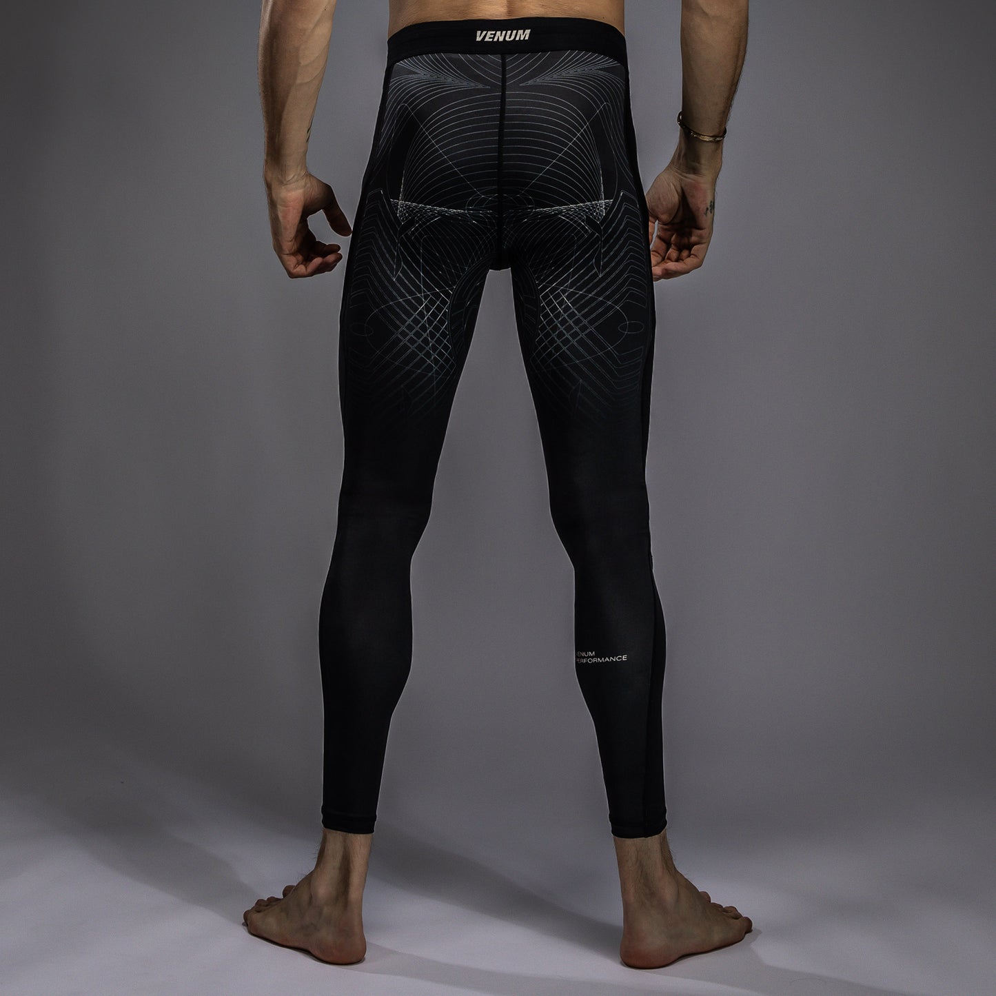 Venum G-Fit Air Herren Spats - Tiefschwarz/Wüstensand