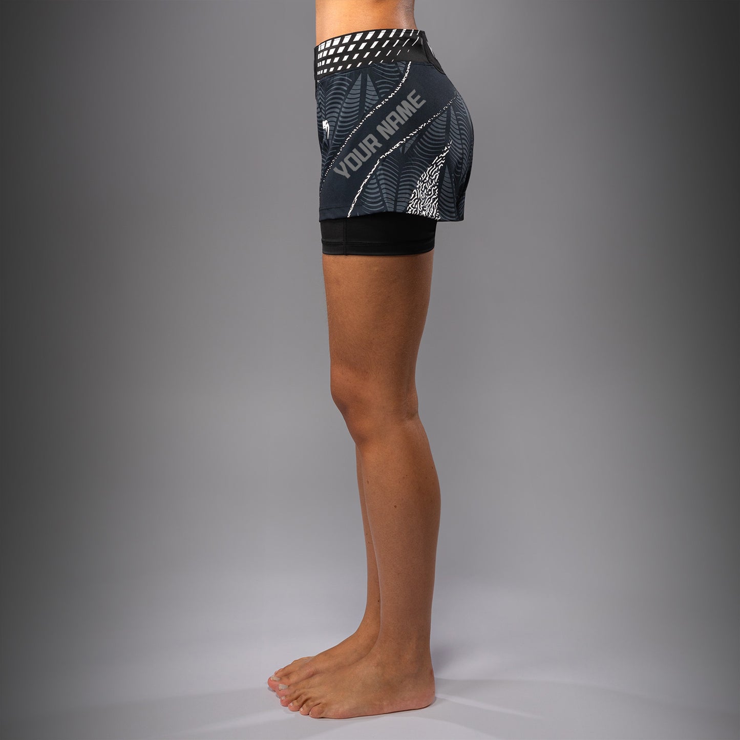 UFC Zenith by Venum Authentic Fight Night Kurze Passform Fight Short Damen Personalisiert - Schwarz