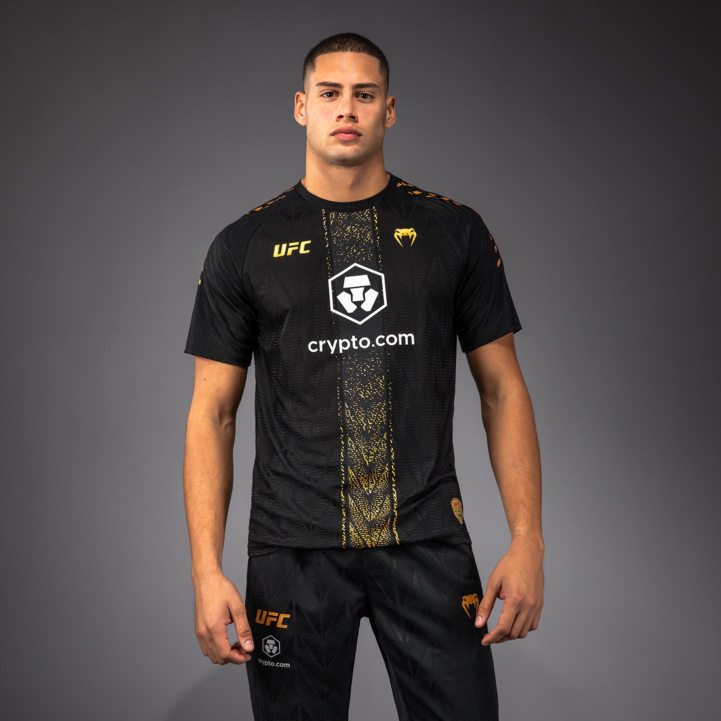 UFC Zenith by Venum Authentic Fight Night Offizielles Walkout-Trikot Herren Personalisiert - Champion